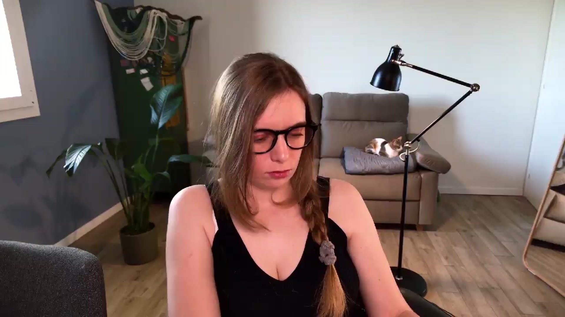 Gallery image thumbnail from Personage's myfreecams stream on, 05/21/2026, 05:59 image 12 of 20