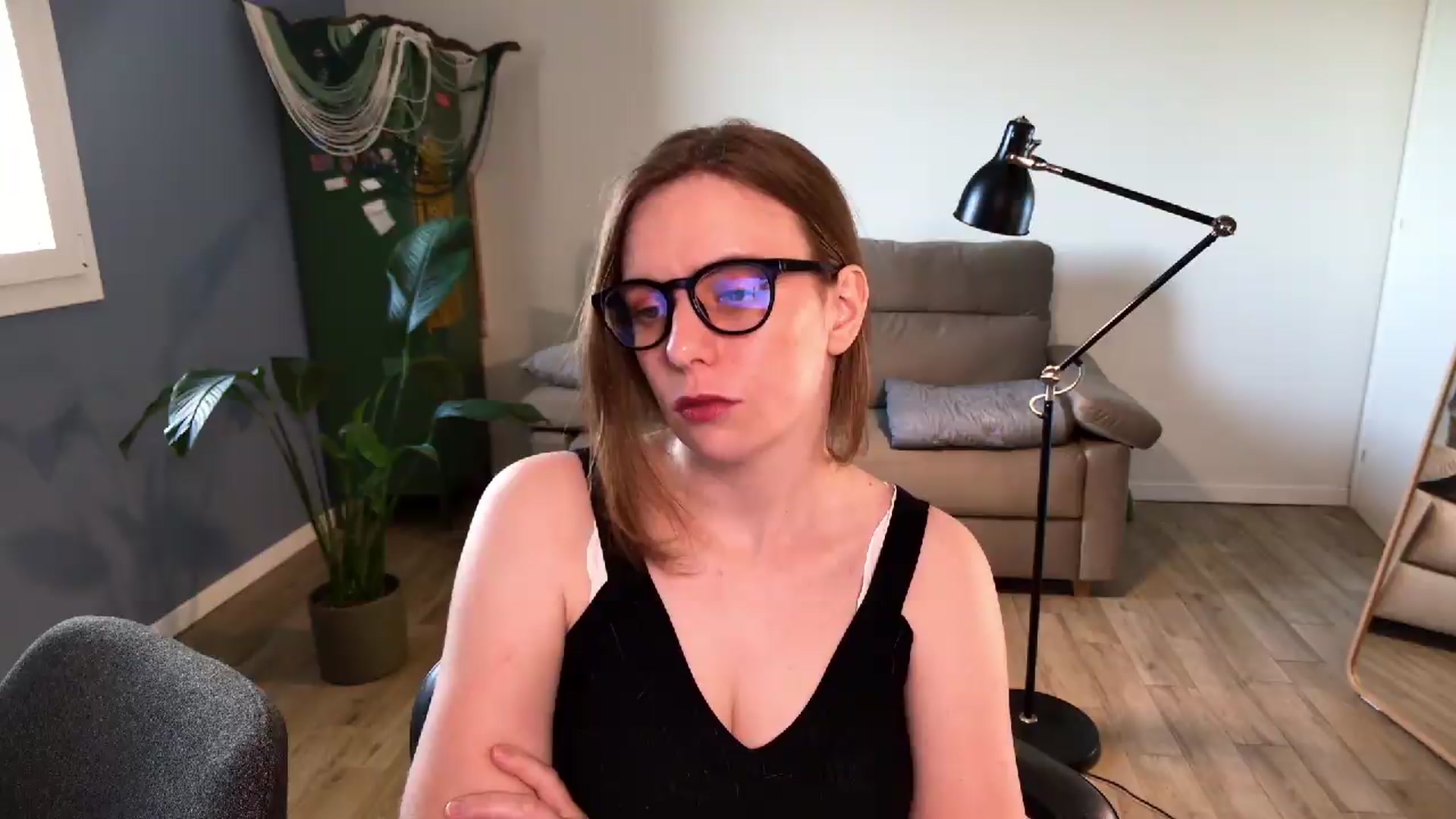 Gallery image thumbnail from Personage's myfreecams stream on, 05/21/2026, 05:59 image 10 of 20