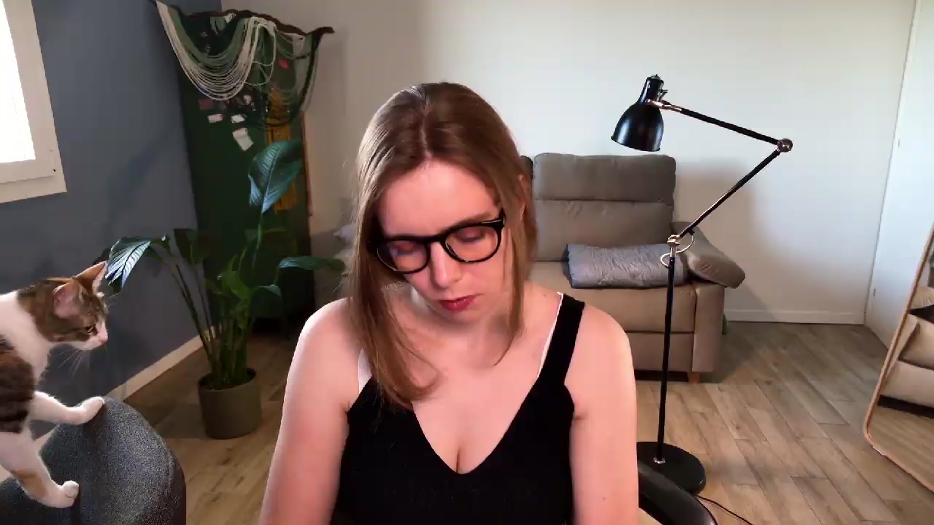 Gallery image thumbnail from Personage's myfreecams stream on, 05/21/2026, 05:59 image 9 of 20