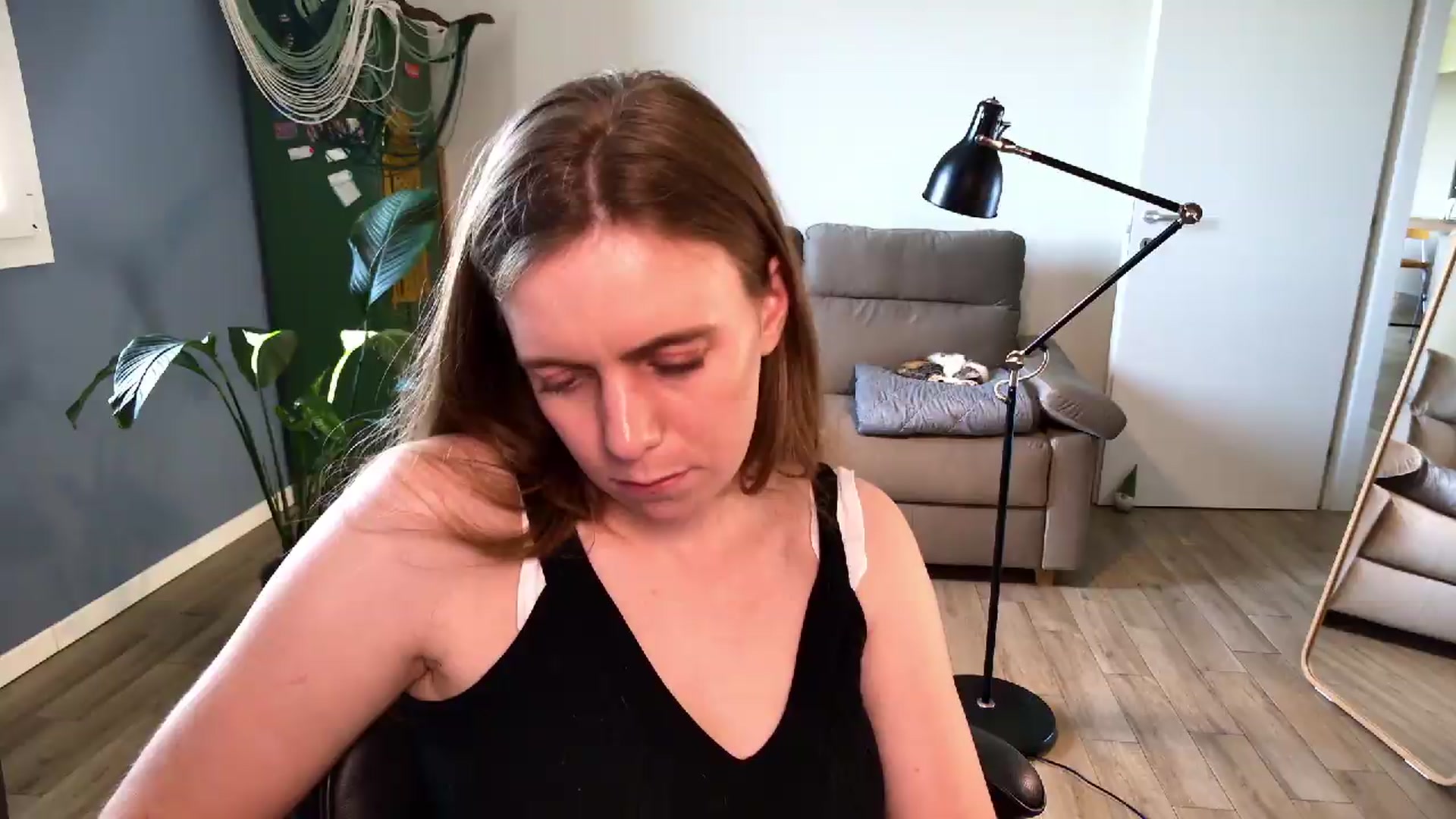 Gallery image thumbnail from Personage's myfreecams stream on, 05/21/2026, 07:27 image 18 of 20