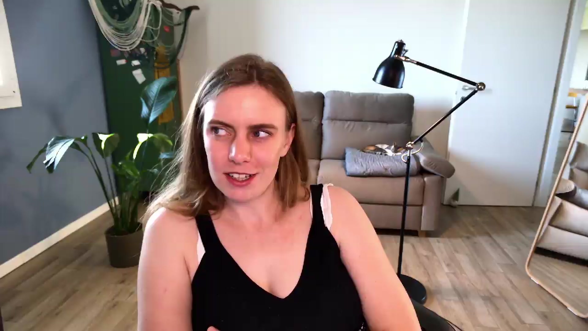 Gallery image thumbnail from Personage's myfreecams stream on, 05/21/2026, 07:27 image 13 of 20