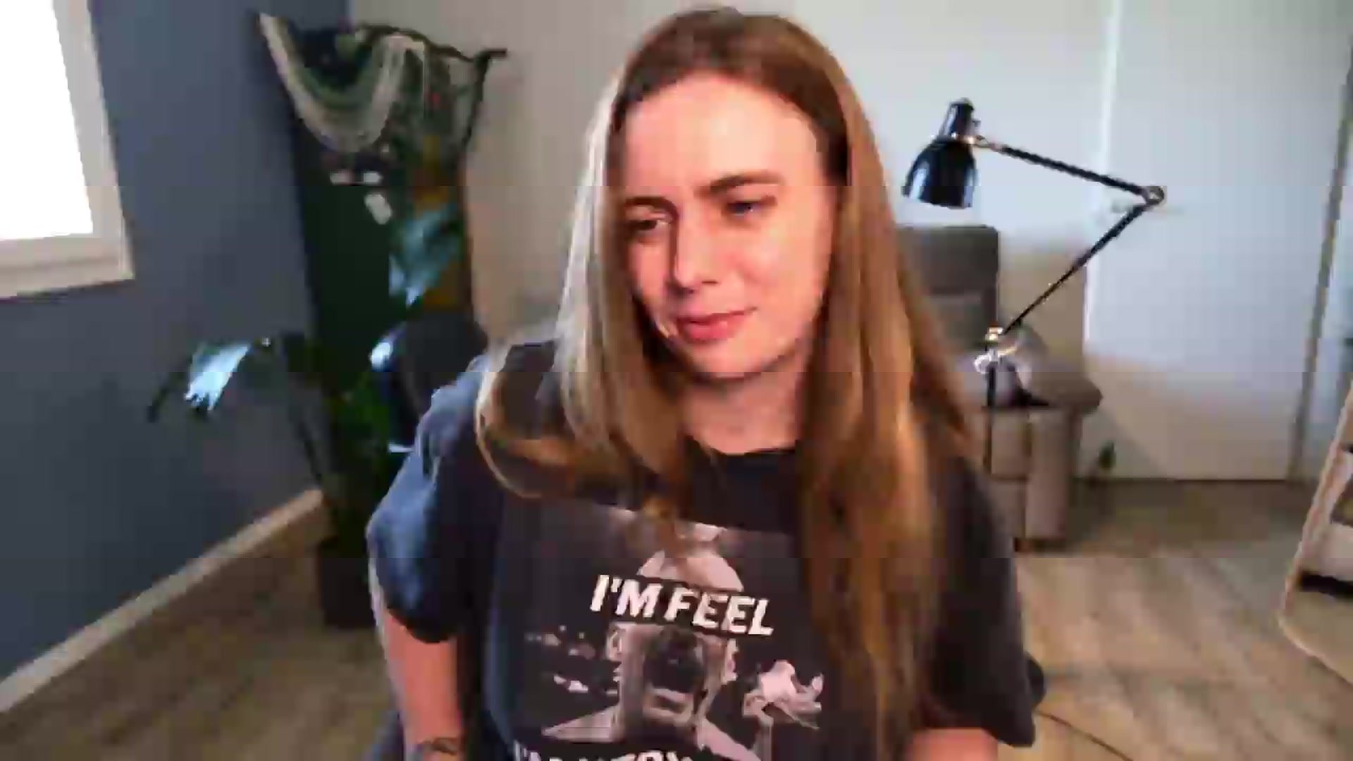 Gallery image thumbnail from Personage's myfreecams stream on, 05/21/2026, 09:40 image 12 of 20