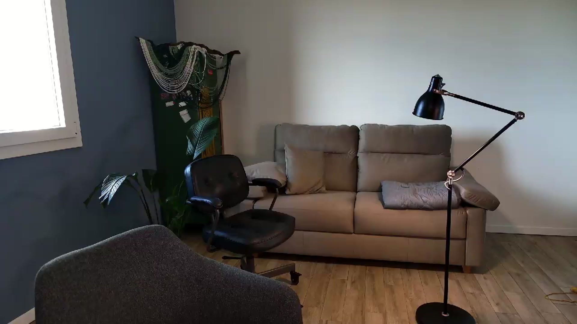 Gallery image thumbnail from Personage's myfreecams stream on, 05/22/2026, 05:40 image 19 of 20