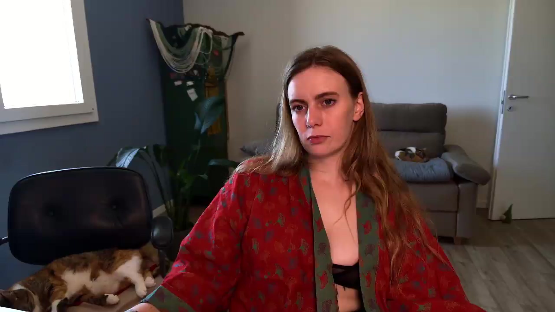 Gallery image thumbnail from Personage's myfreecams stream on, 05/22/2026, 15:37 image 6 of 20