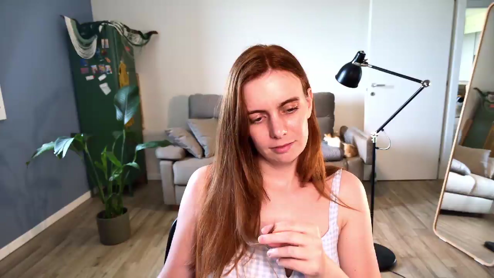 Gallery image thumbnail from Personage's myfreecams stream on, 05/25/2026, 08:39 image 15 of 20