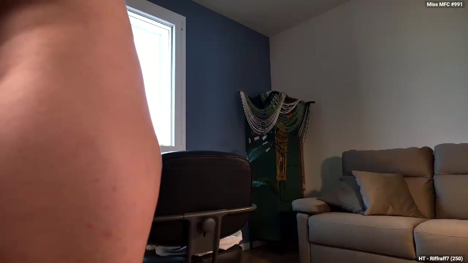 Gallery image thumbnail from Personage's myfreecams stream on, 06/04/2026, 18:36 image 10 of 20