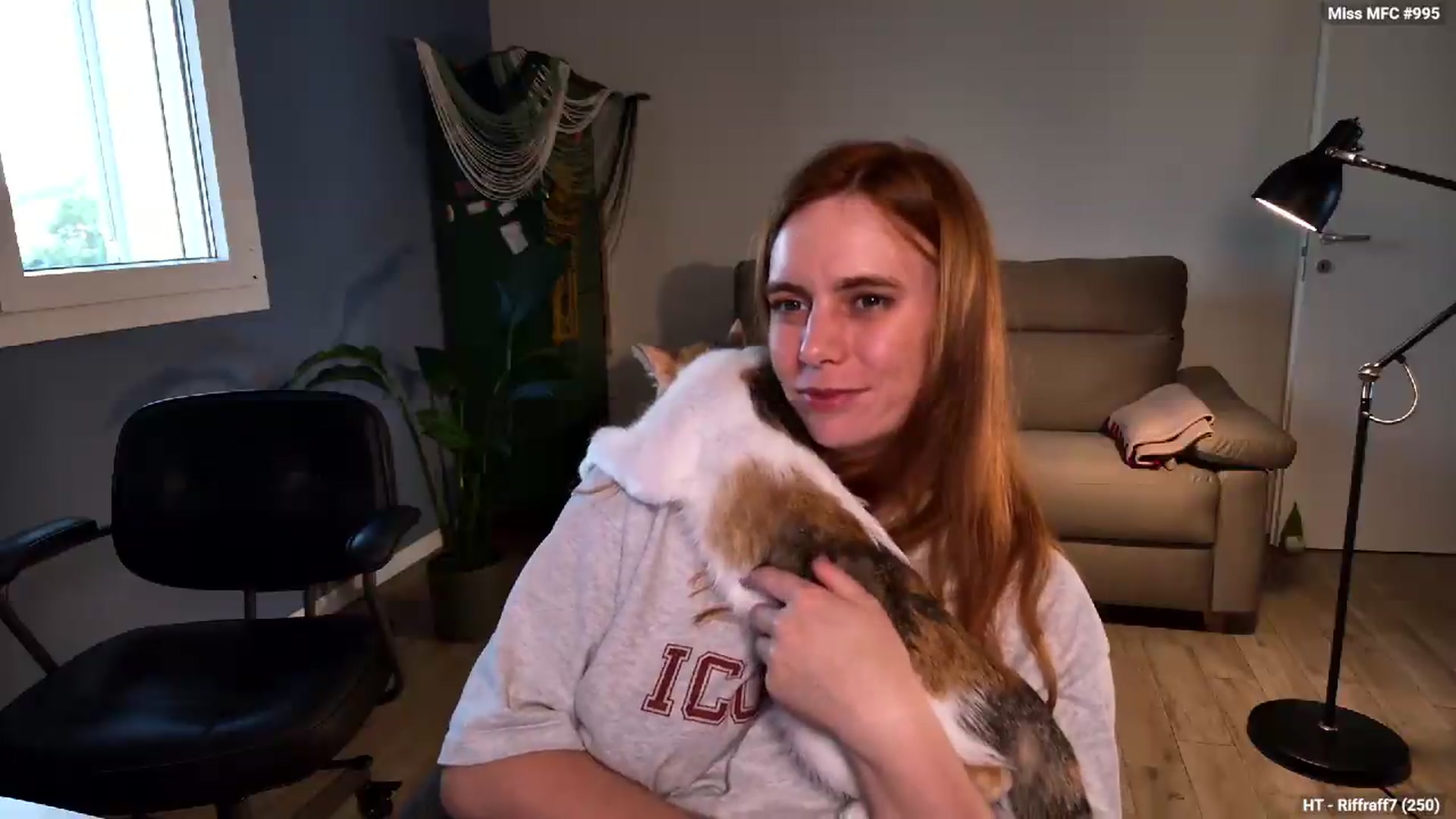 Gallery image thumbnail from Personage's myfreecams stream on, 06/04/2026, 18:36 image 14 of 20