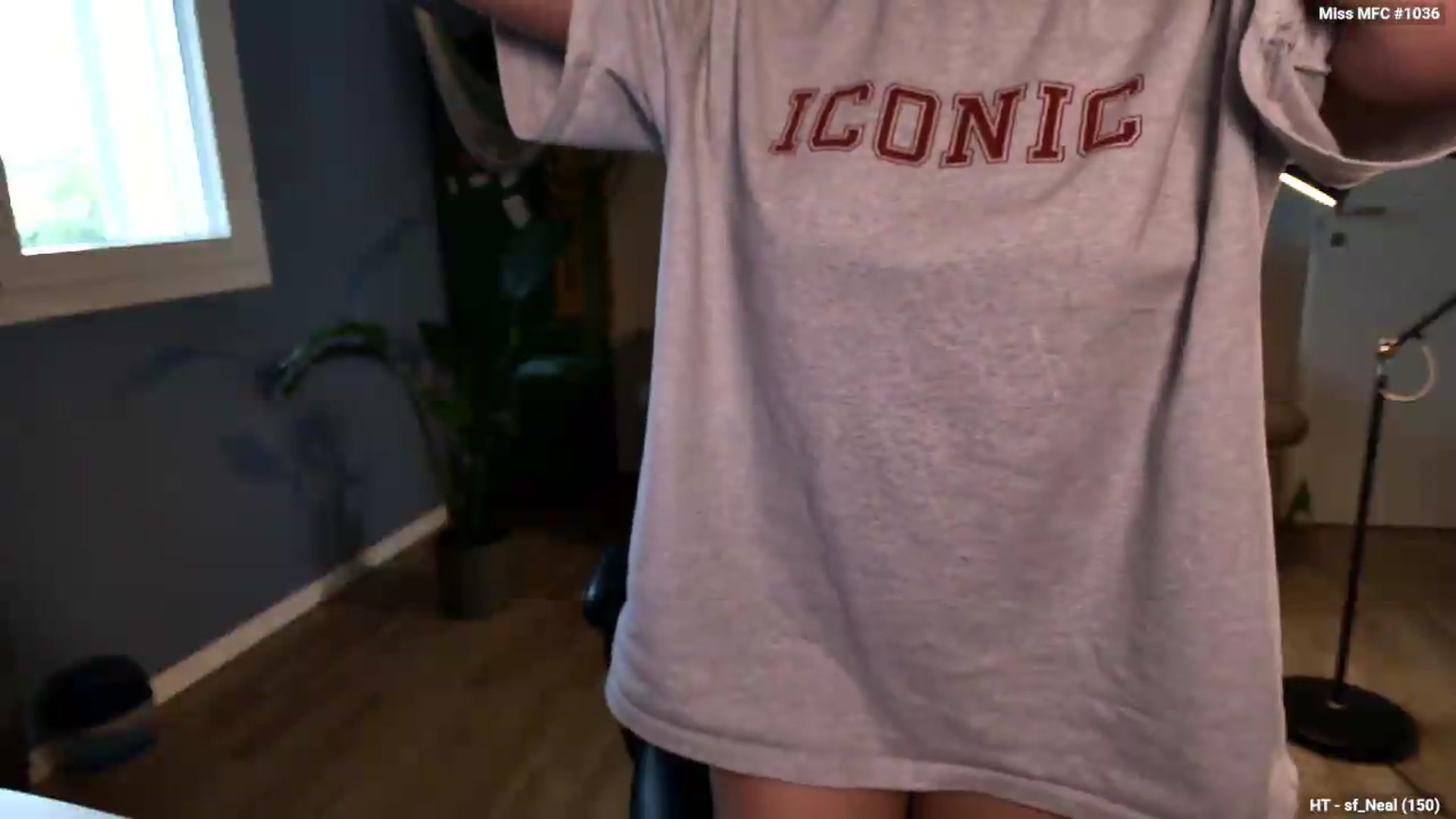 Gallery image thumbnail from Personage's myfreecams stream on, 06/04/2026, 18:36 image 9 of 20