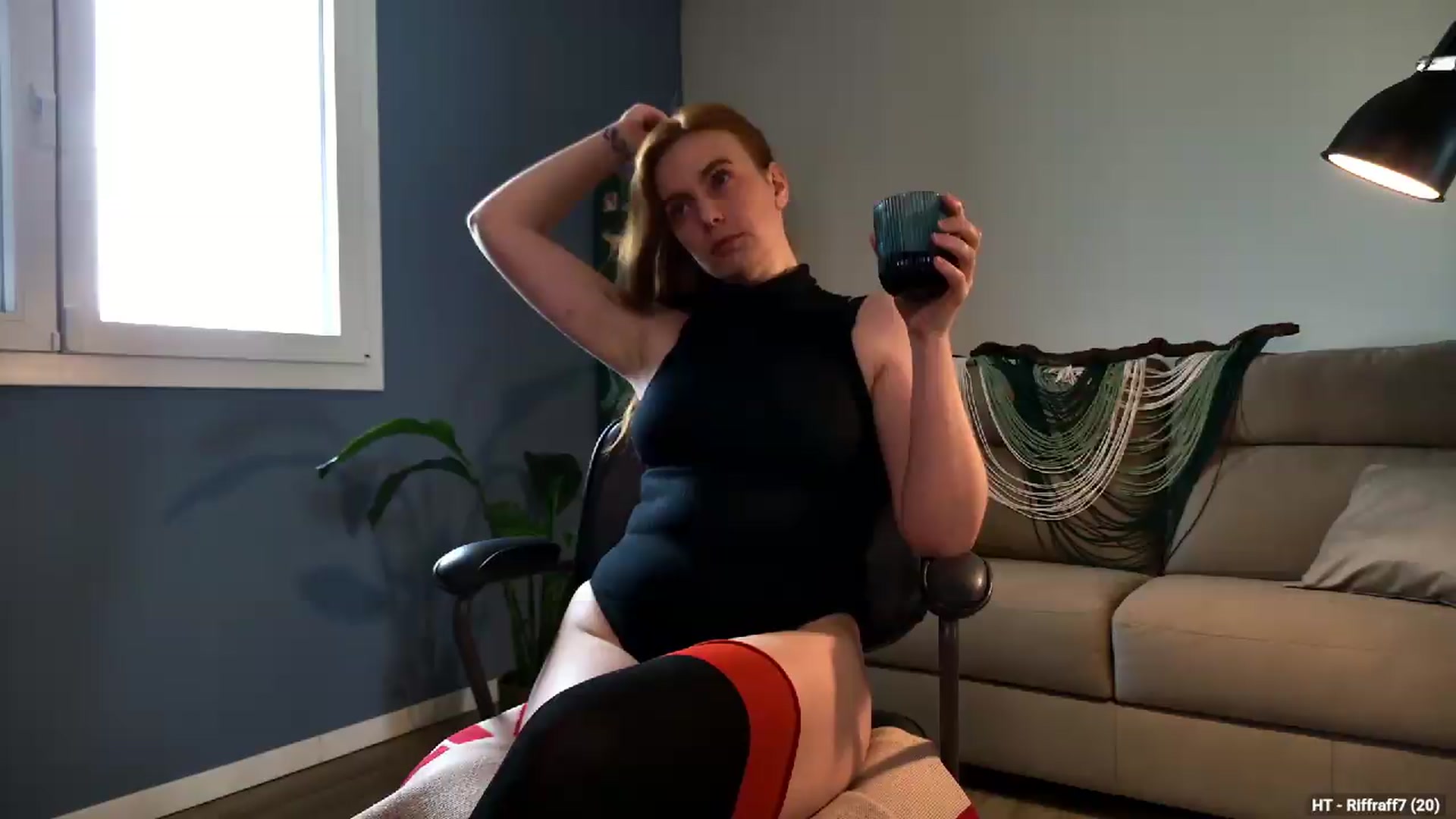 Gallery image thumbnail from Personage's myfreecams stream on, 06/10/2026, 13:07 image 10 of 20