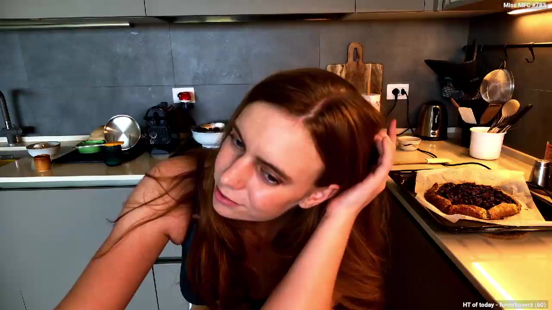 Gallery image thumbnail from Personage's myfreecams stream on, 07/10/2026, 15:03 image 15 of 20
