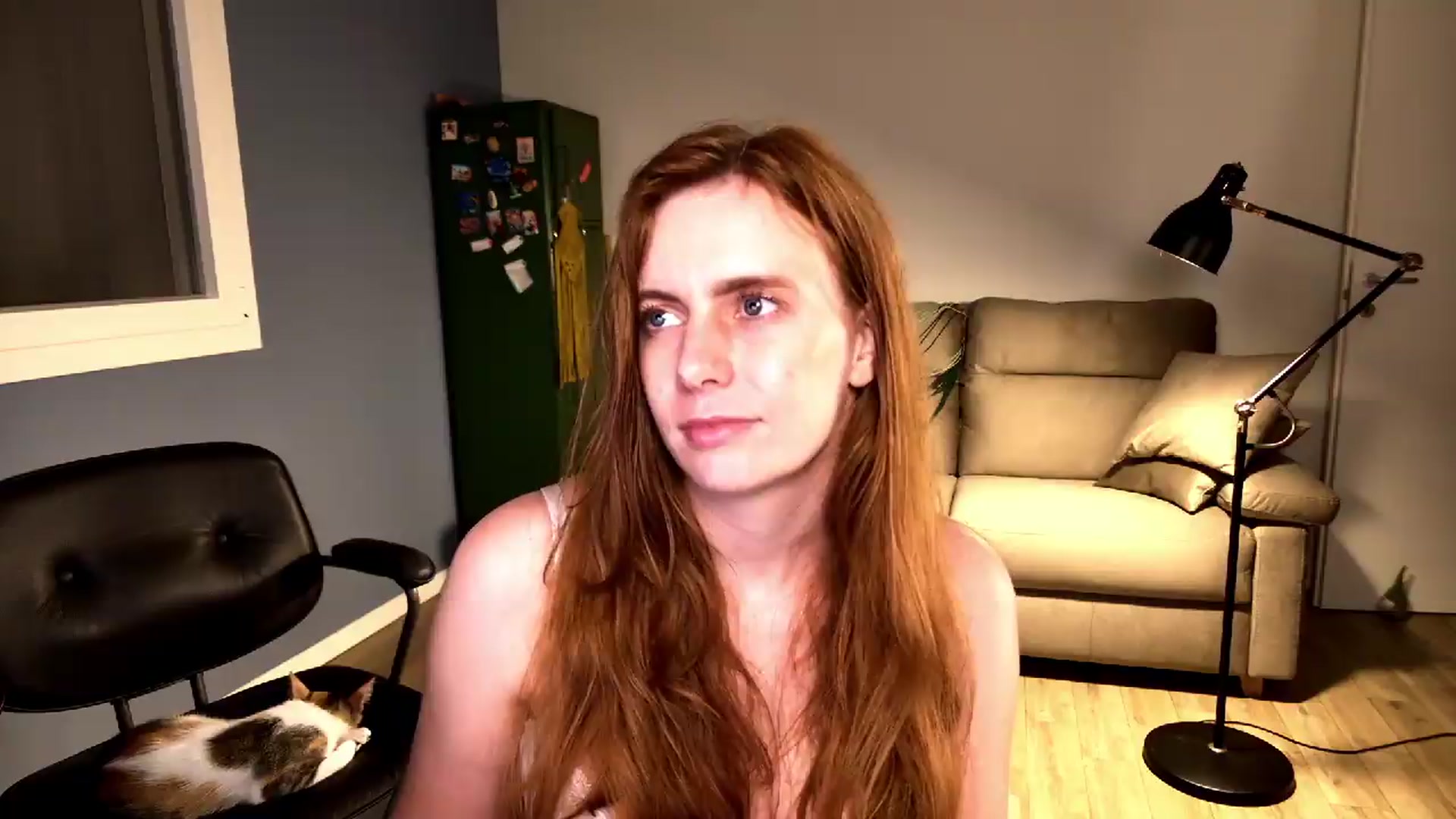 Gallery image thumbnail from Personage's myfreecams stream on, 07/10/2026, 21:20 image 14 of 20