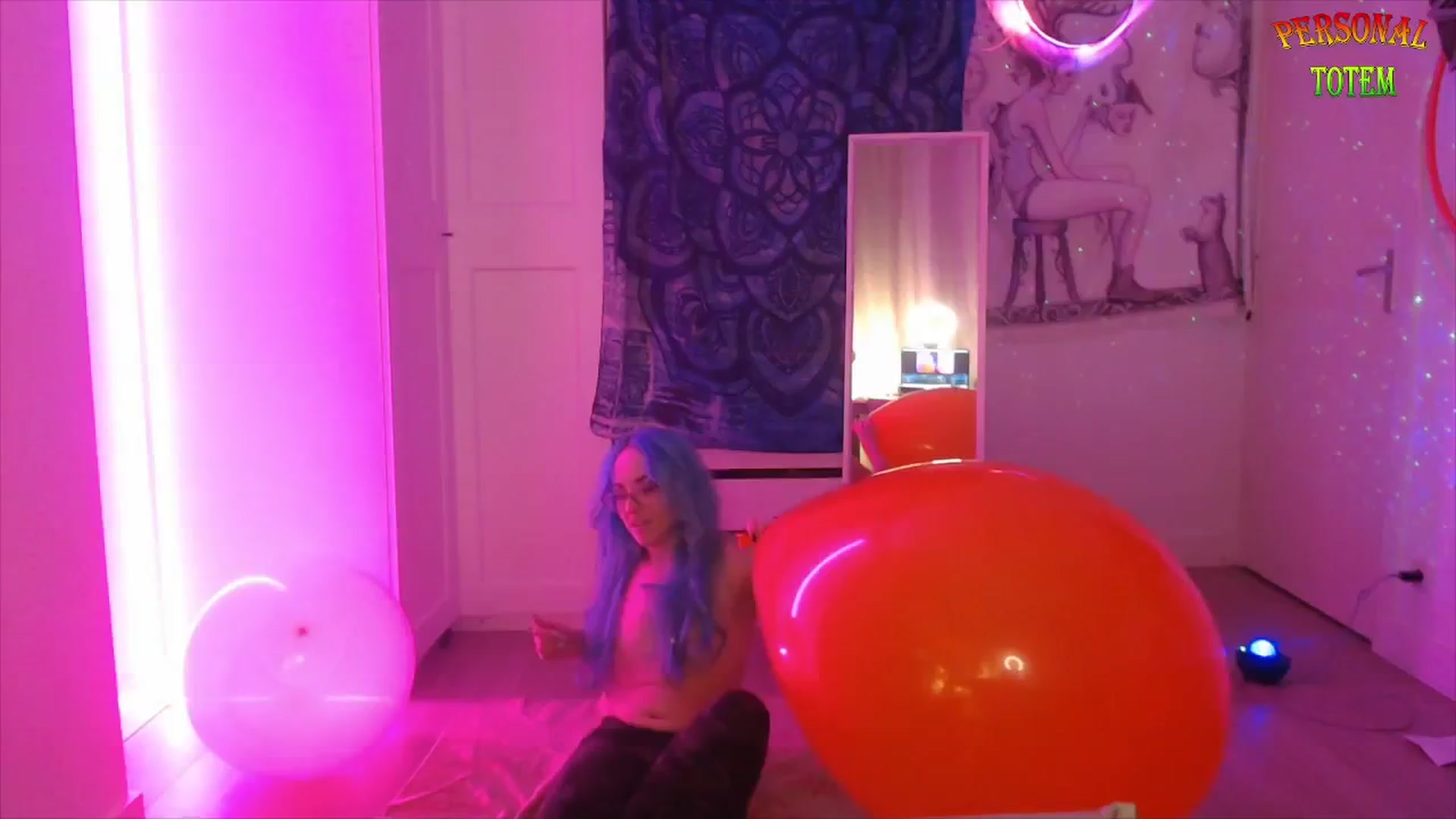 Gallery image thumbnail from PersonalTotem's myfreecams stream on, 11/15/2025, 20:02 image 18 of 20