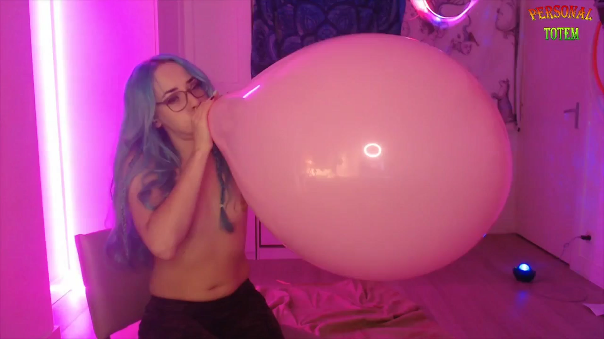 Gallery image thumbnail from PersonalTotem's myfreecams stream on, 11/15/2025, 20:02 image 19 of 20