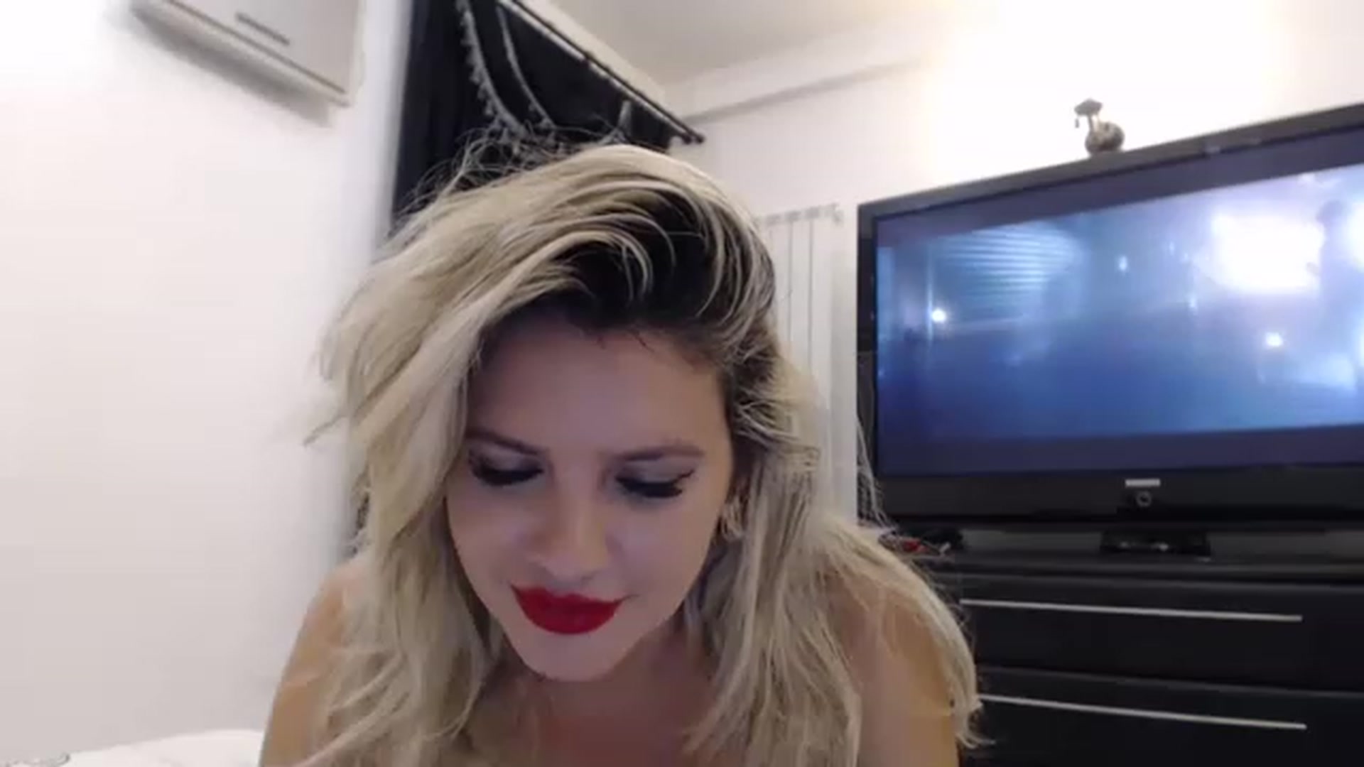 Gallery image thumbnail from Pervita's myfreecams stream on, 12/11/2022, 15:54 image 20 of 20