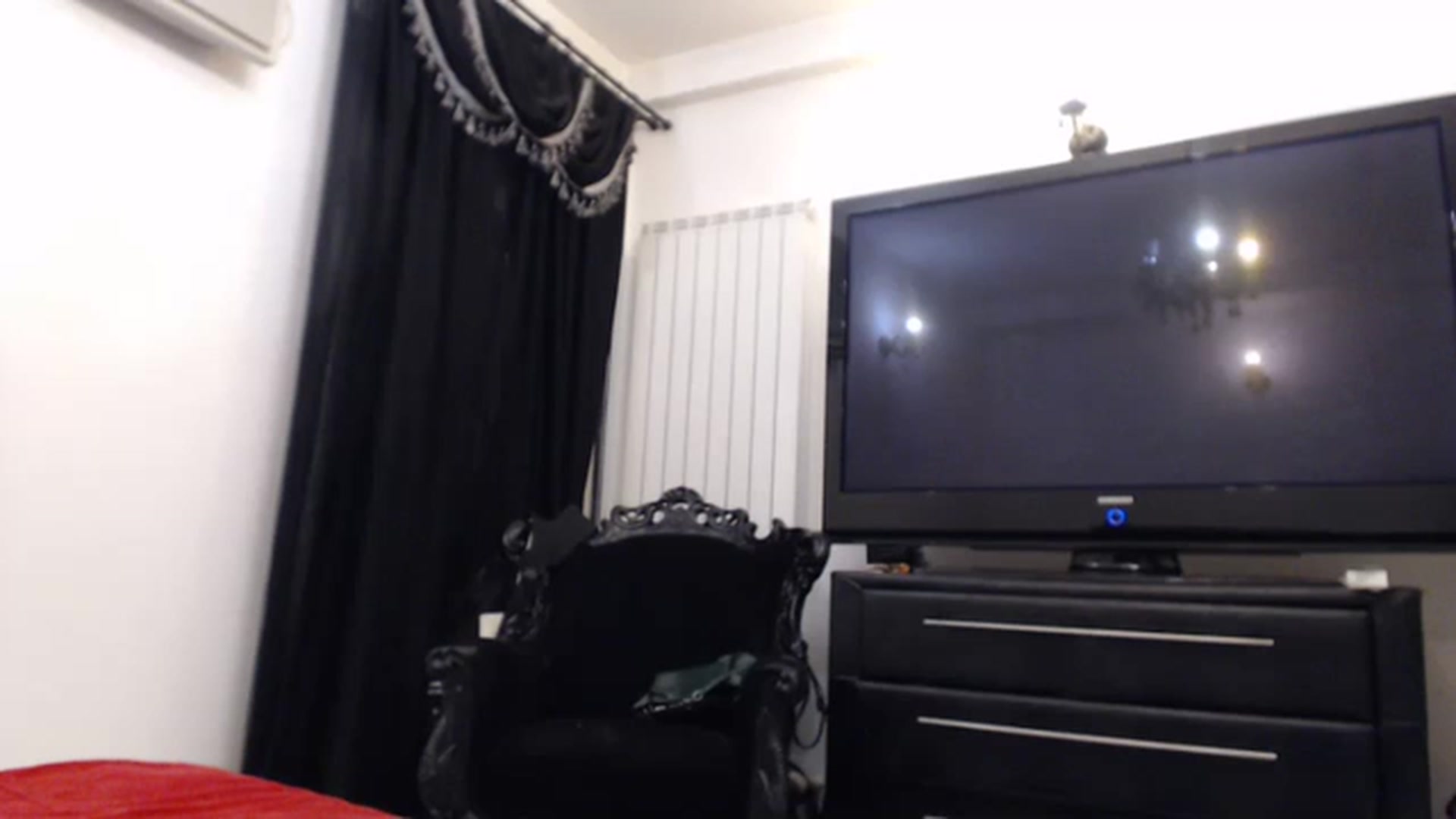 Gallery image thumbnail from Pervita's myfreecams stream on, 12/18/2022, 23:02 image 17 of 20