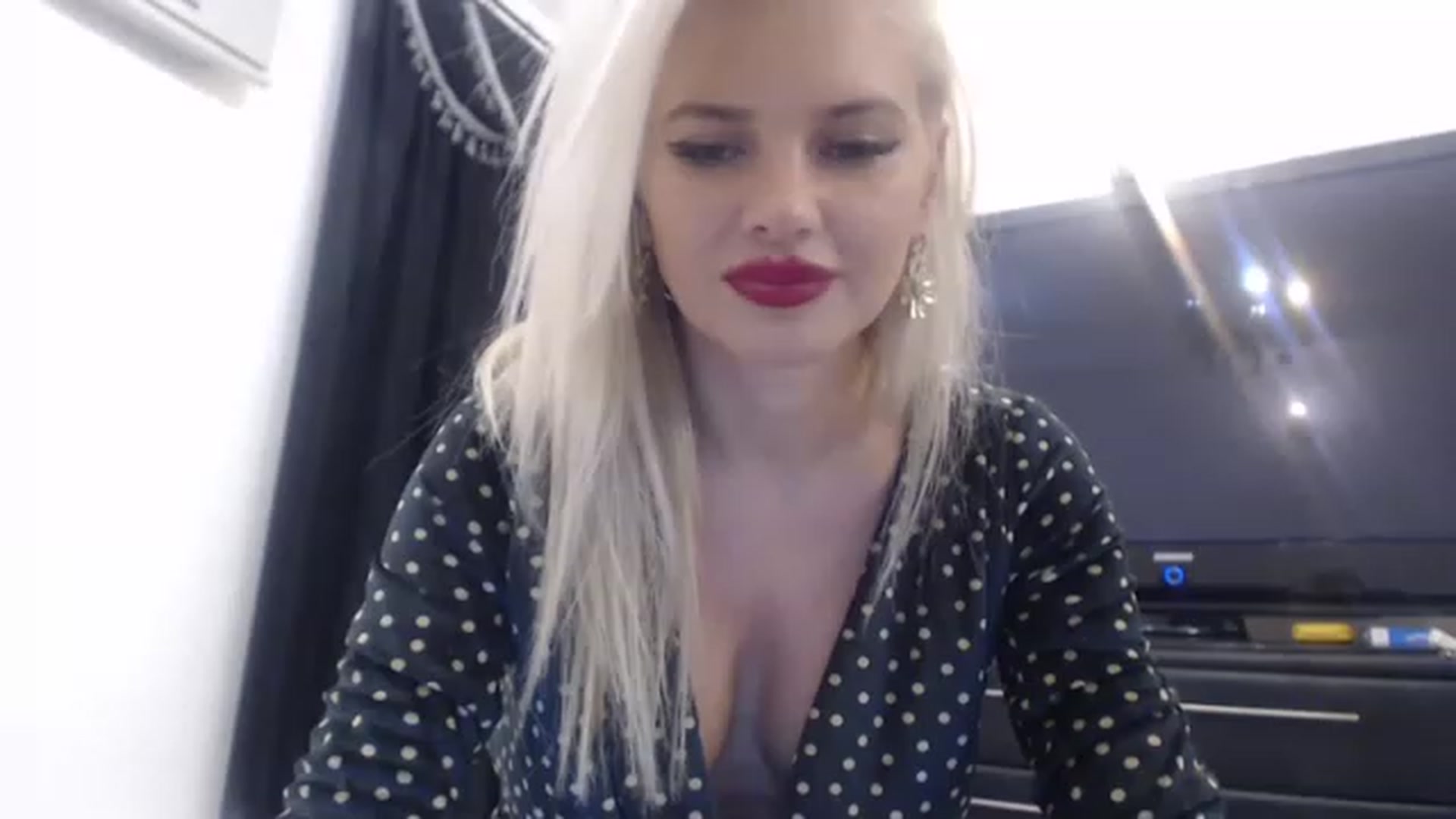 Gallery image thumbnail from Pervita's myfreecams stream on, 01/19/2023, 23:19 image 11 of 20