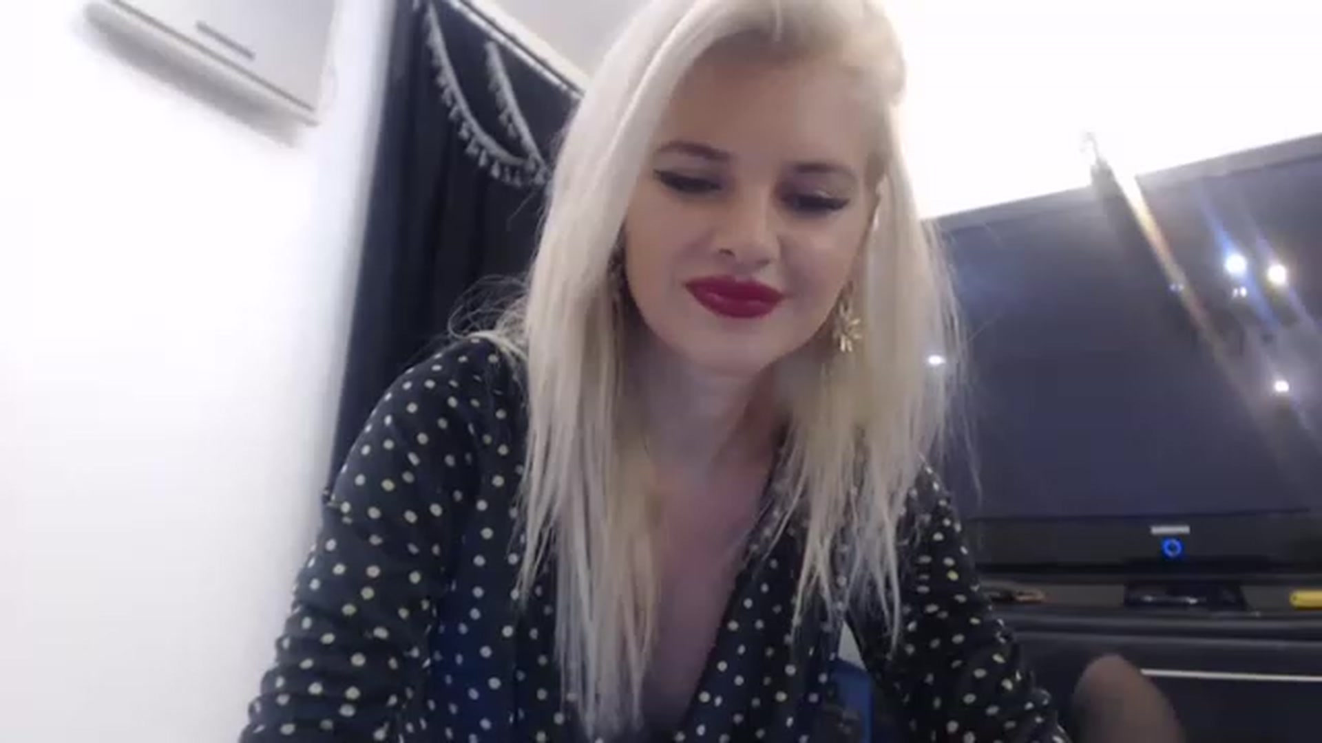 Gallery image thumbnail from Pervita's myfreecams stream on, 01/19/2023, 23:19 image 20 of 20