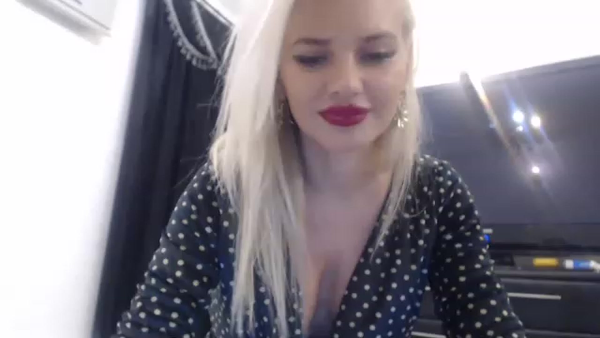 Gallery image thumbnail from Pervita's myfreecams stream on, 01/19/2023, 23:19 image 9 of 20