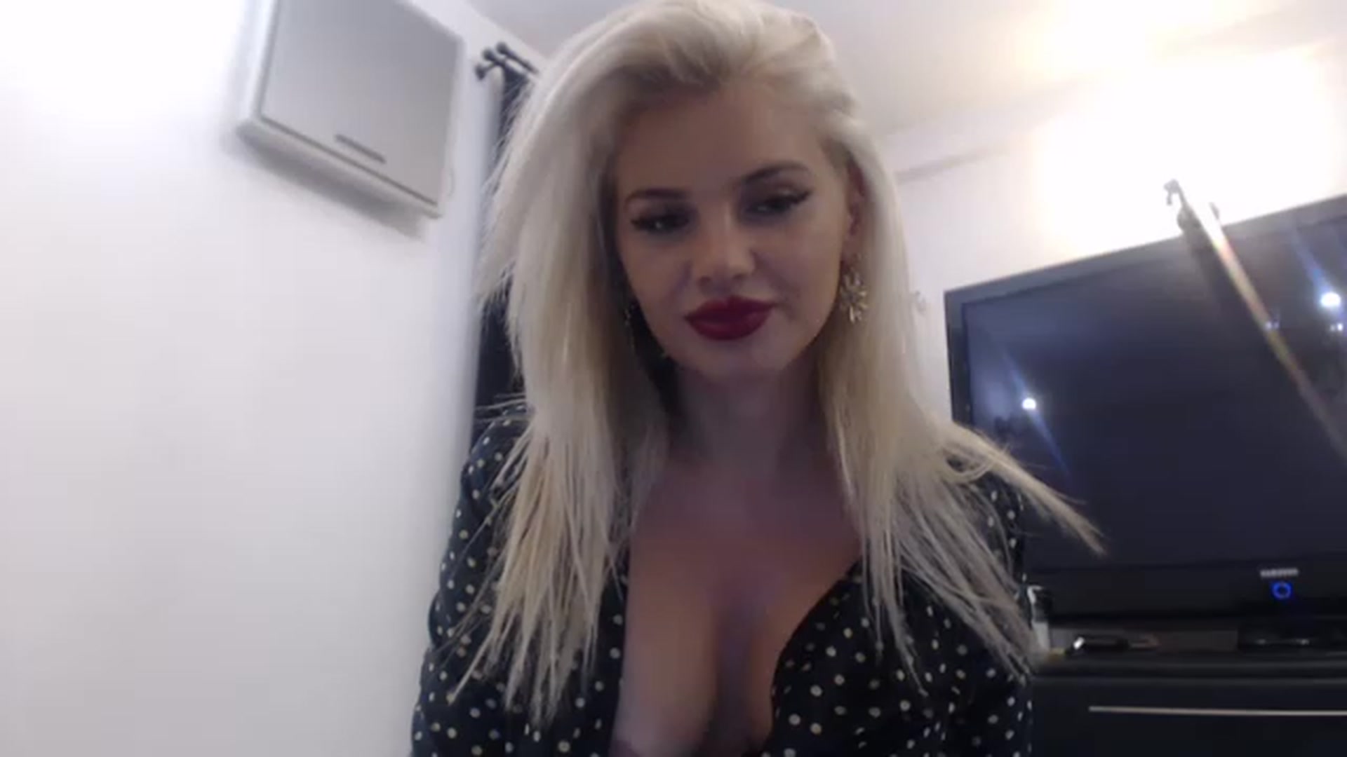 Gallery image thumbnail from Pervita's myfreecams stream on, 01/19/2023, 23:19 image 2 of 20