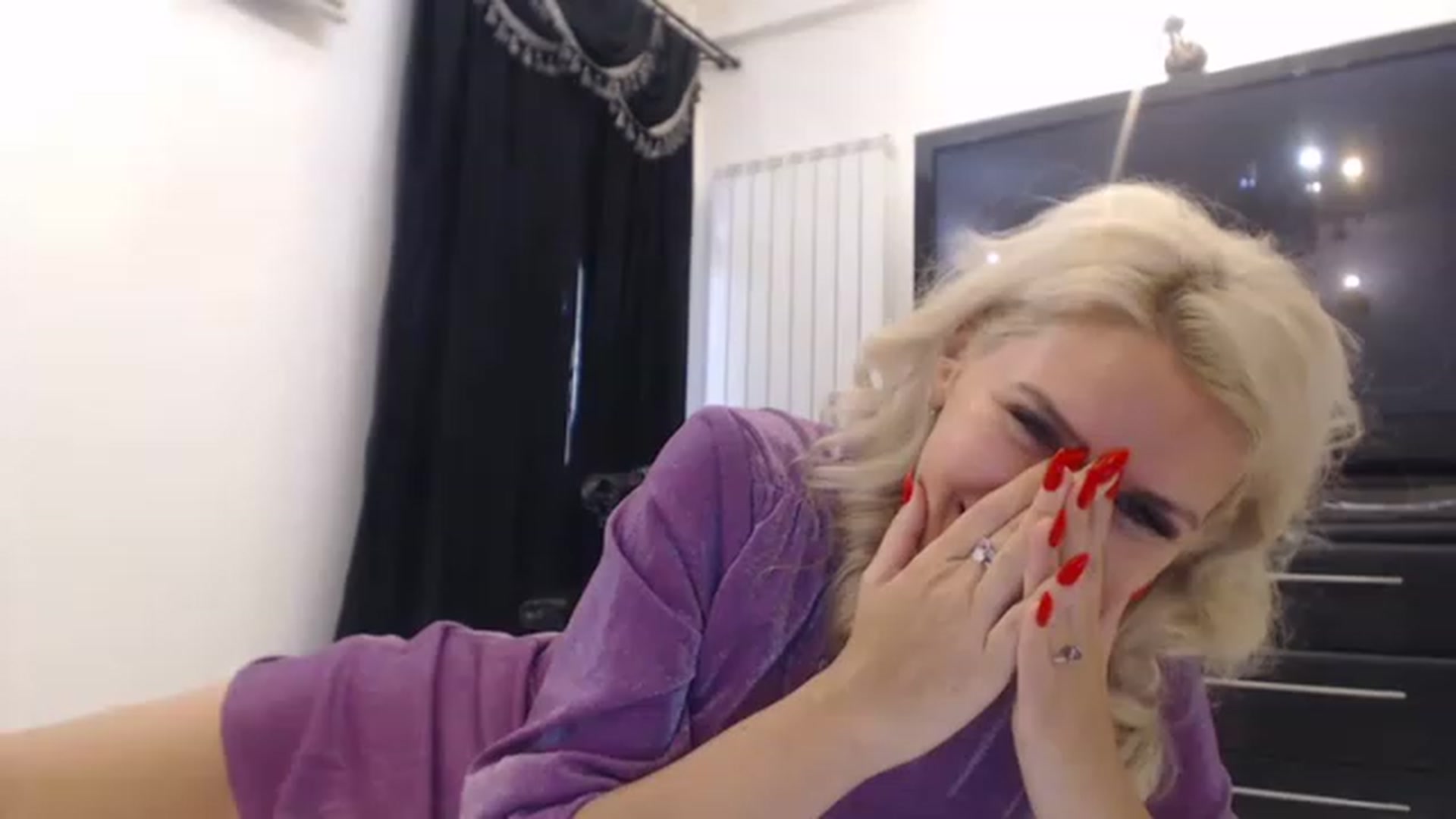 Gallery image thumbnail from Pervita's myfreecams stream on, 01/27/2023, 15:48 image 5 of 20