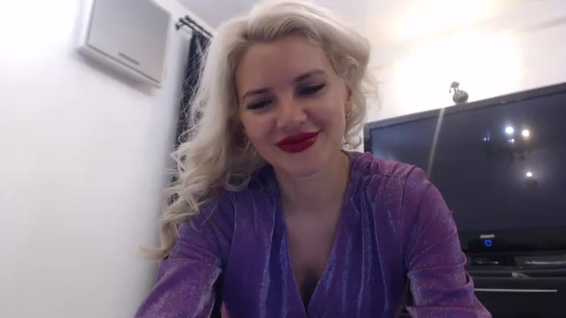 Gallery image thumbnail from Pervita's myfreecams stream on, 01/27/2023, 15:48 image 12 of 20