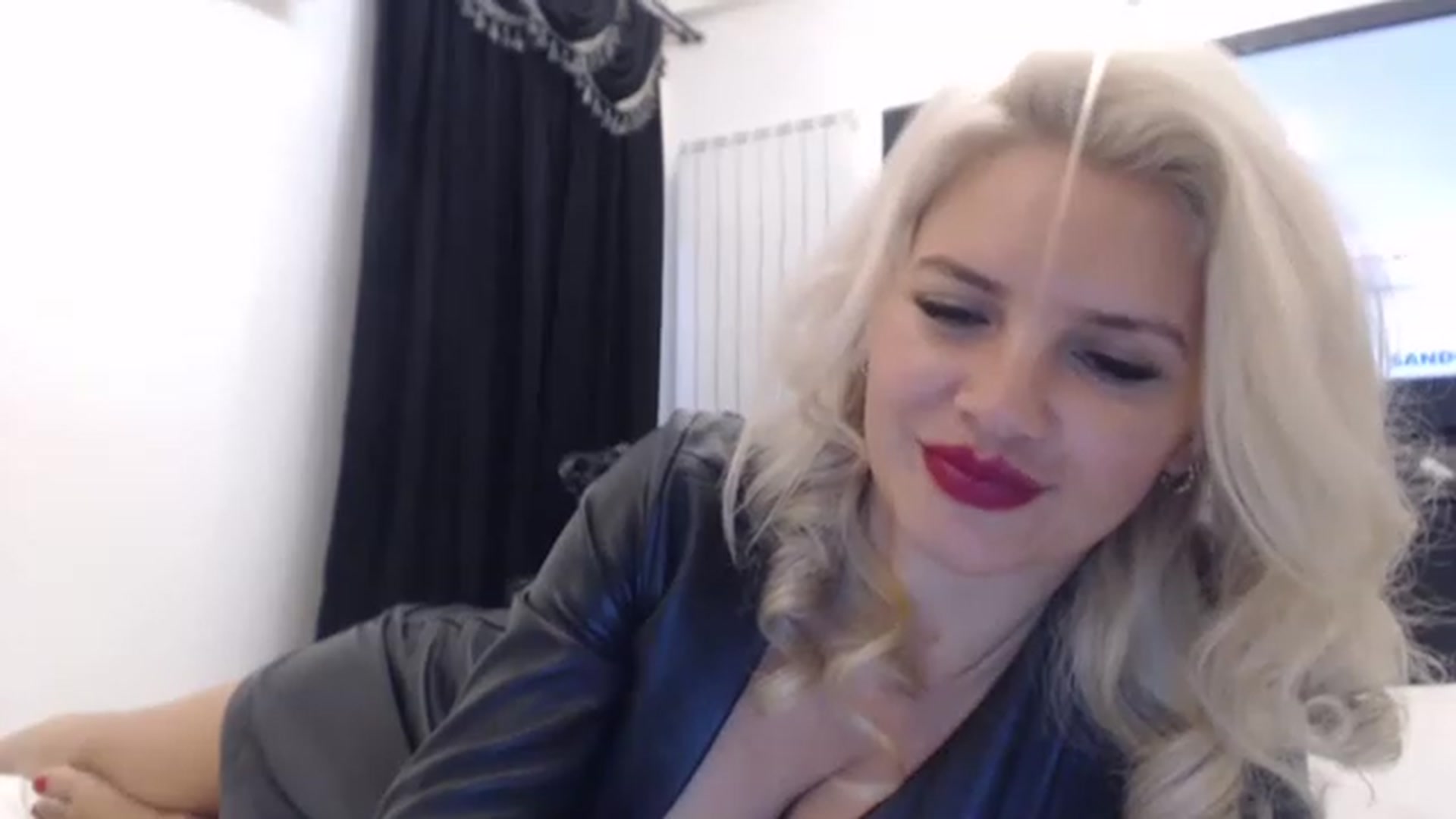 Gallery image thumbnail from Pervita's myfreecams stream on, 01/28/2023, 16:17 image 10 of 20