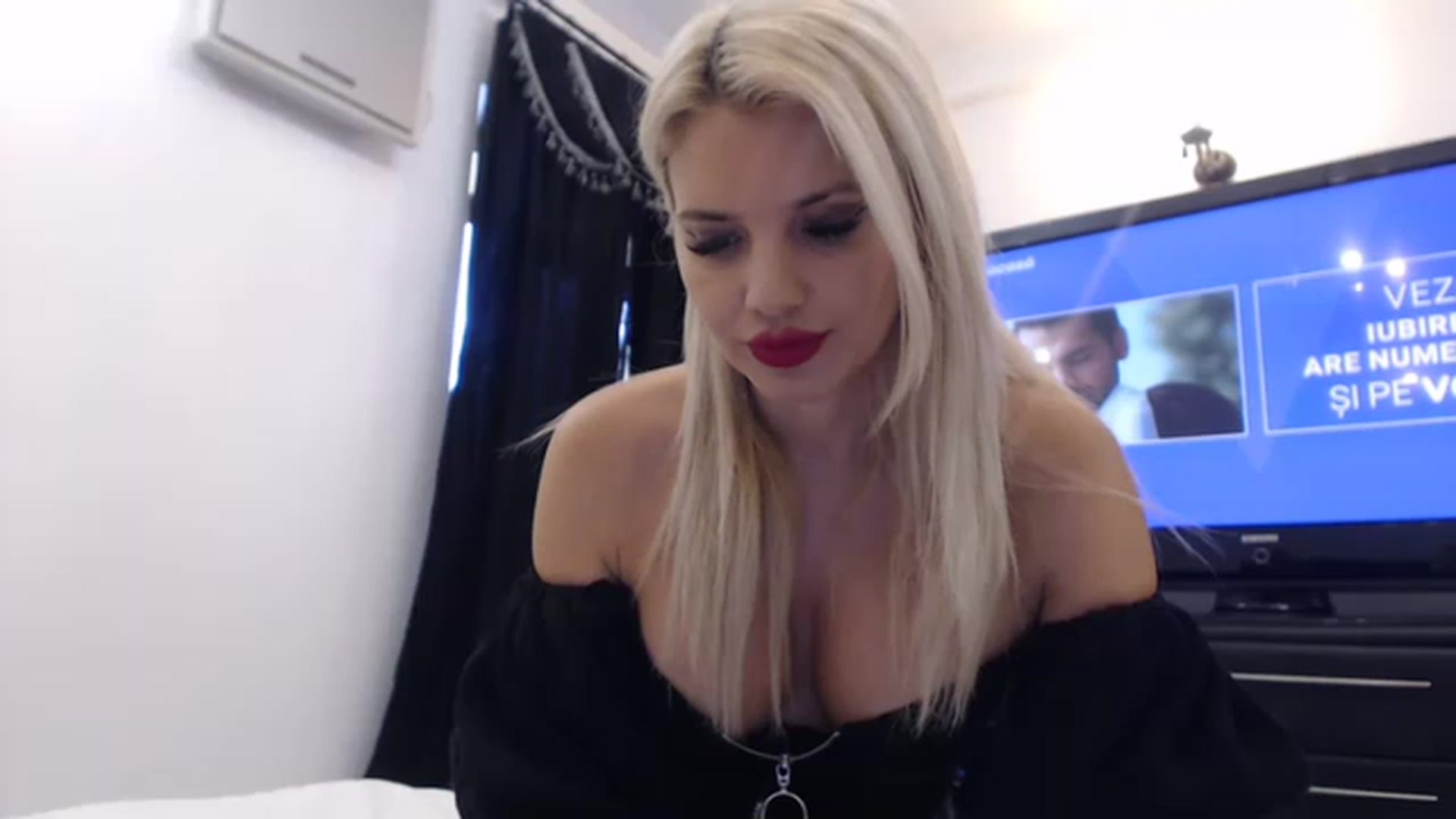 Gallery image thumbnail from Pervita's myfreecams stream on, 02/05/2023, 15:43 image 1 of 20