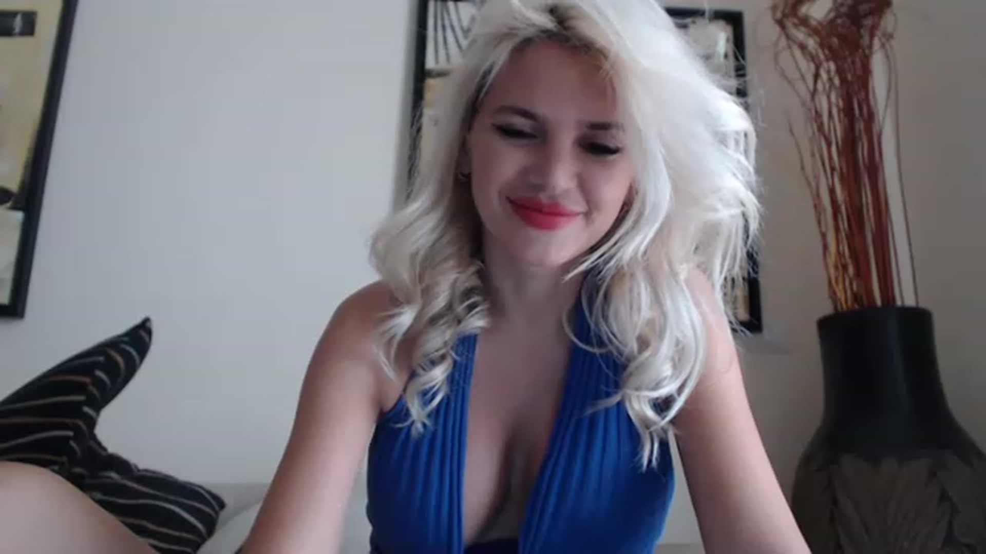Gallery image thumbnail from Pervita's myfreecams stream on, 02/18/2023, 15:25 image 11 of 20