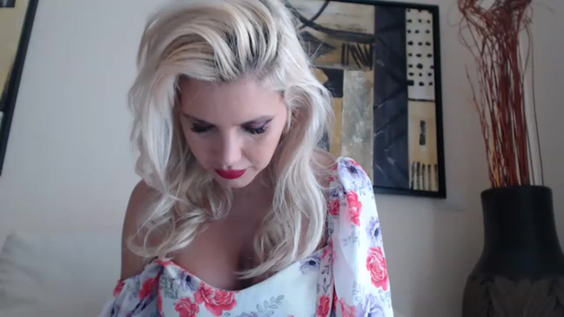 Gallery image thumbnail from Pervita's myfreecams stream on, 02/24/2023, 15:32 image 4 of 20