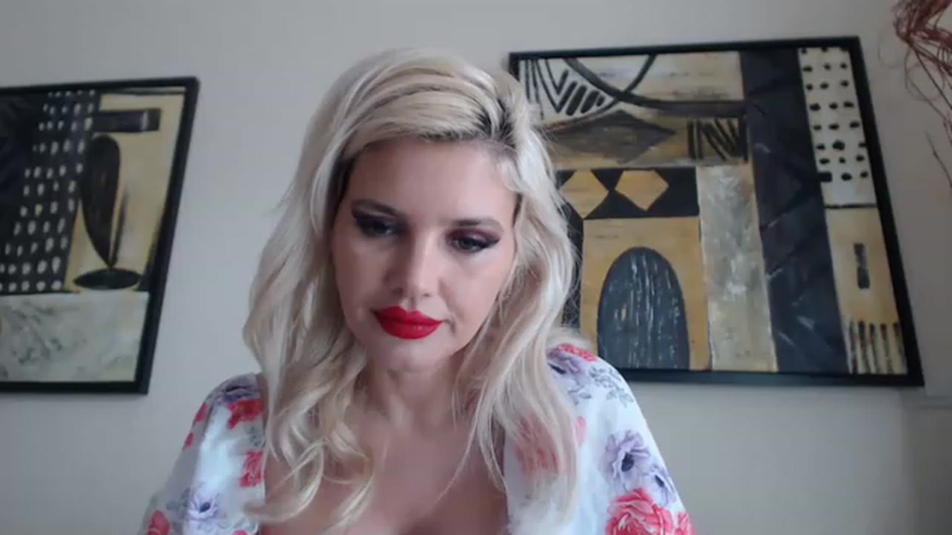 Gallery image thumbnail from Pervita's myfreecams stream on, 02/24/2023, 15:58 image 8 of 20