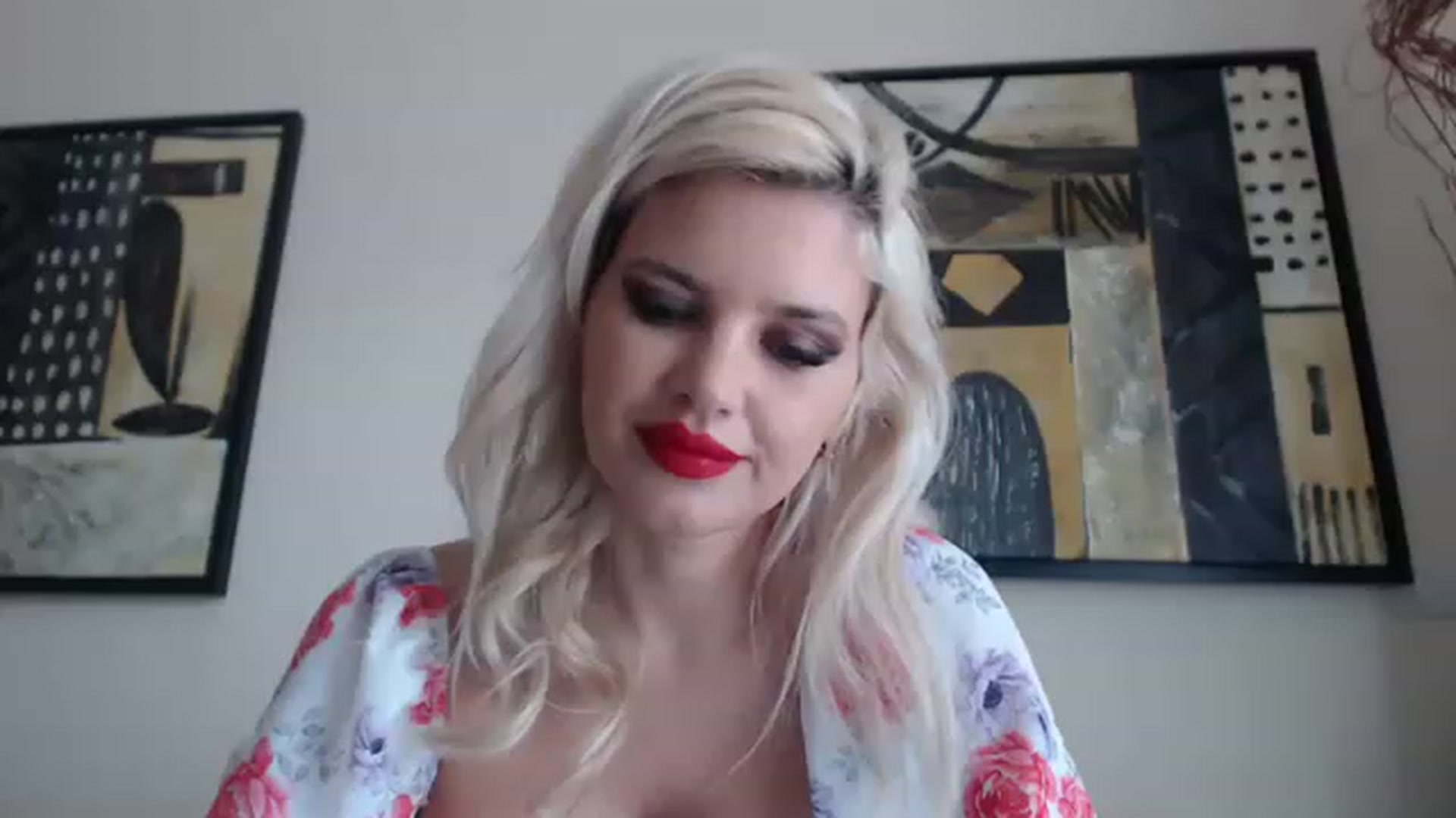 Gallery image thumbnail from Pervita's myfreecams stream on, 02/24/2023, 15:58 image 9 of 20