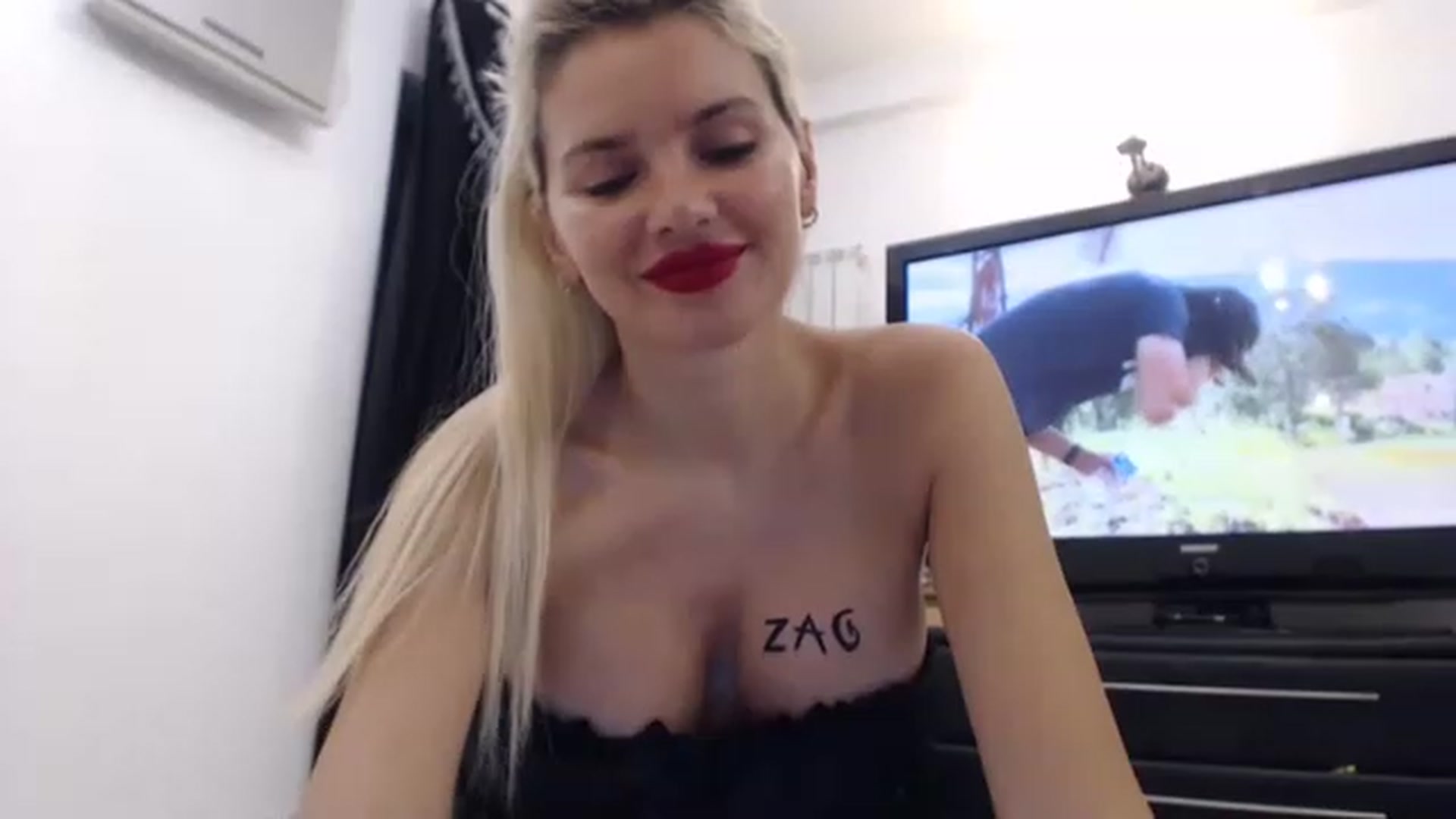 Gallery image thumbnail from Pervita's myfreecams stream on, 03/08/2023, 23:10 image 4 of 20