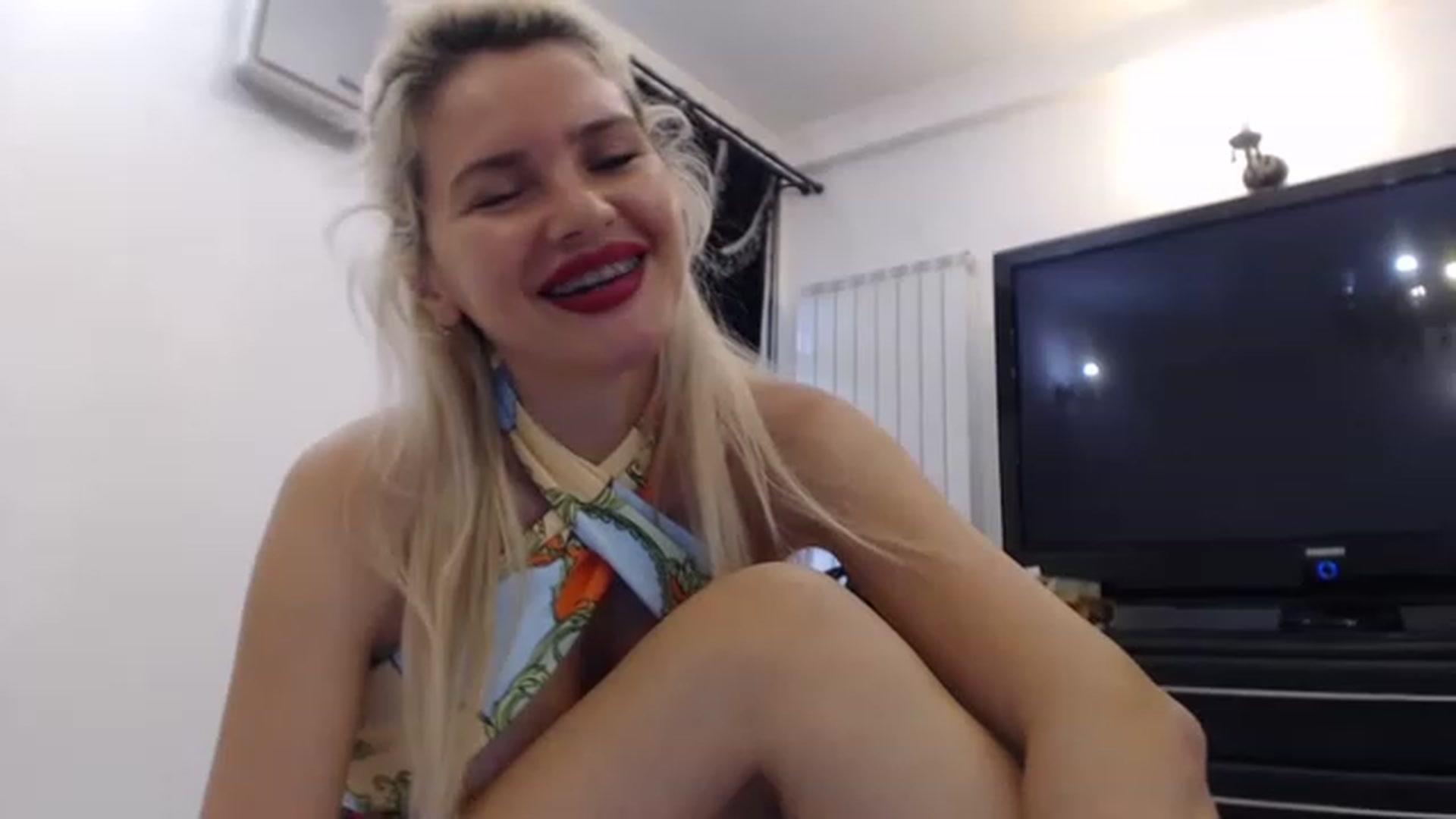 Gallery image thumbnail from Pervita's myfreecams stream on, 03/10/2023, 16:03 image 15 of 20