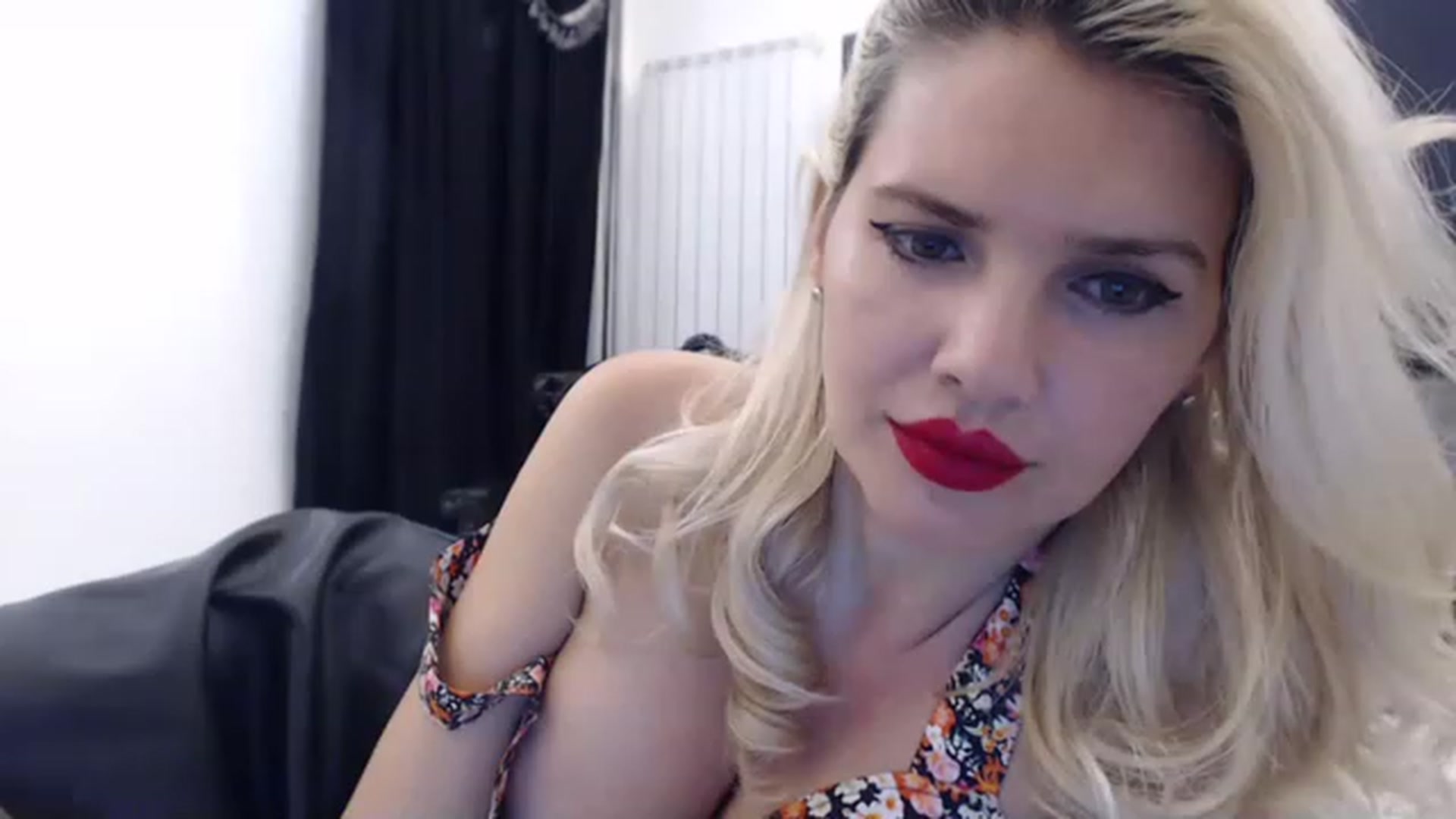 Gallery image thumbnail from Pervita's myfreecams stream on, 03/21/2023, 19:46 image 14 of 20