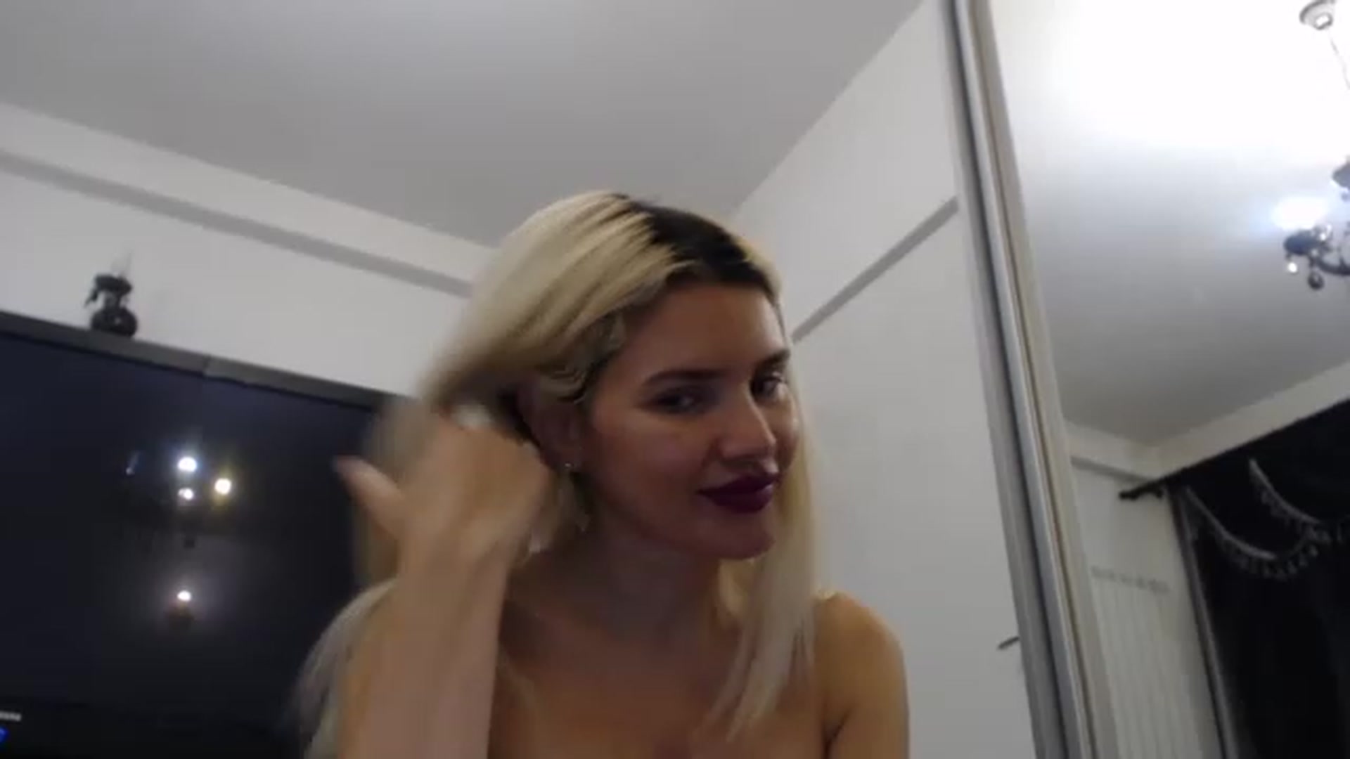 Gallery image thumbnail from Pervita's myfreecams stream on, 03/29/2023, 22:28 image 2 of 20