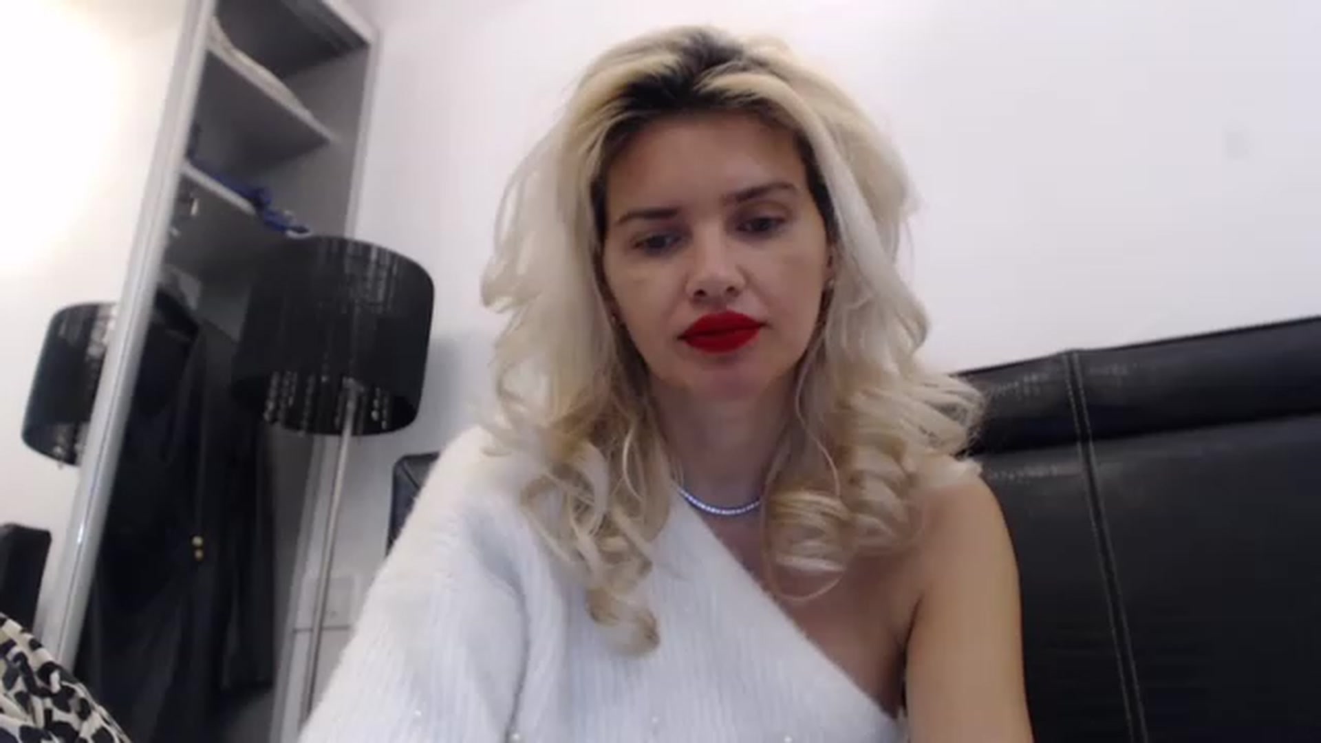 Gallery image thumbnail from Pervita's myfreecams stream on, 03/31/2023, 14:09 image 3 of 20