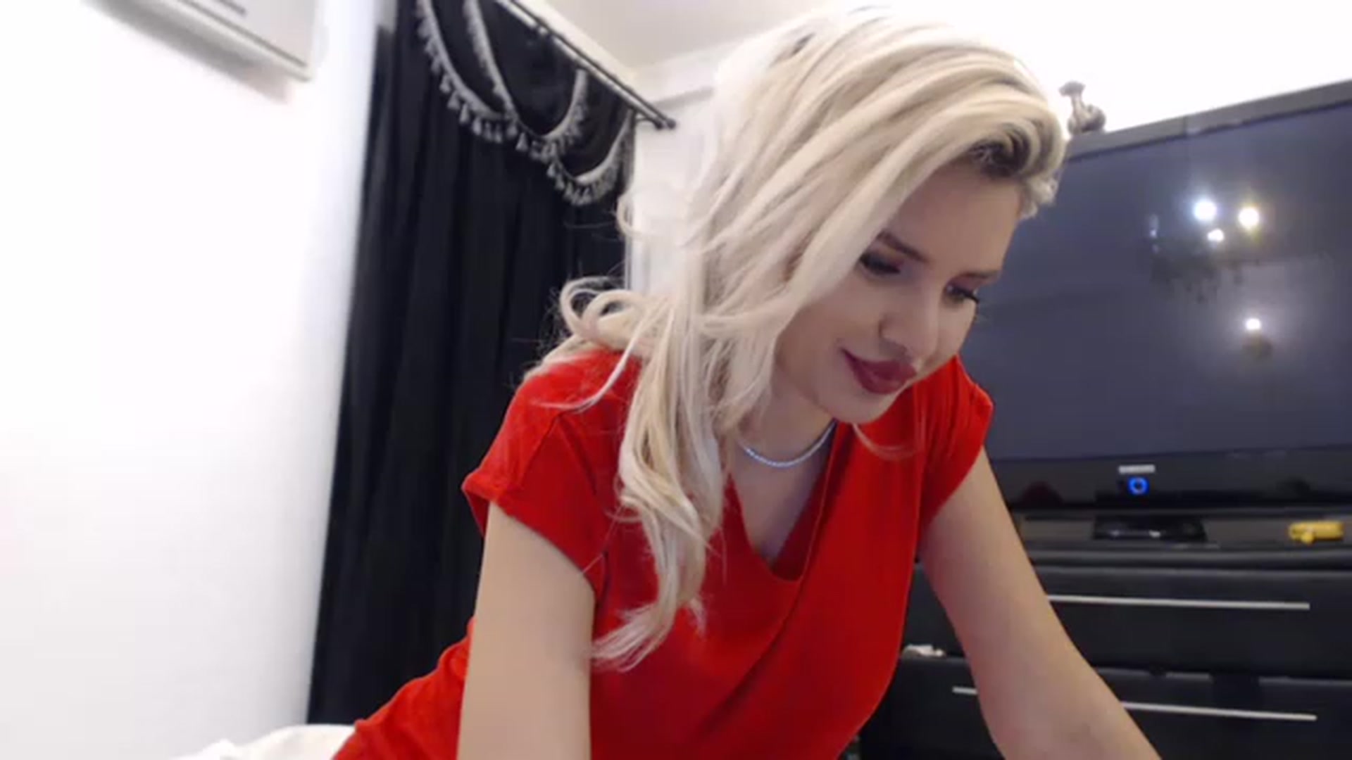 Gallery image thumbnail from Pervita's myfreecams stream on, 04/05/2023, 22:26 image 16 of 20