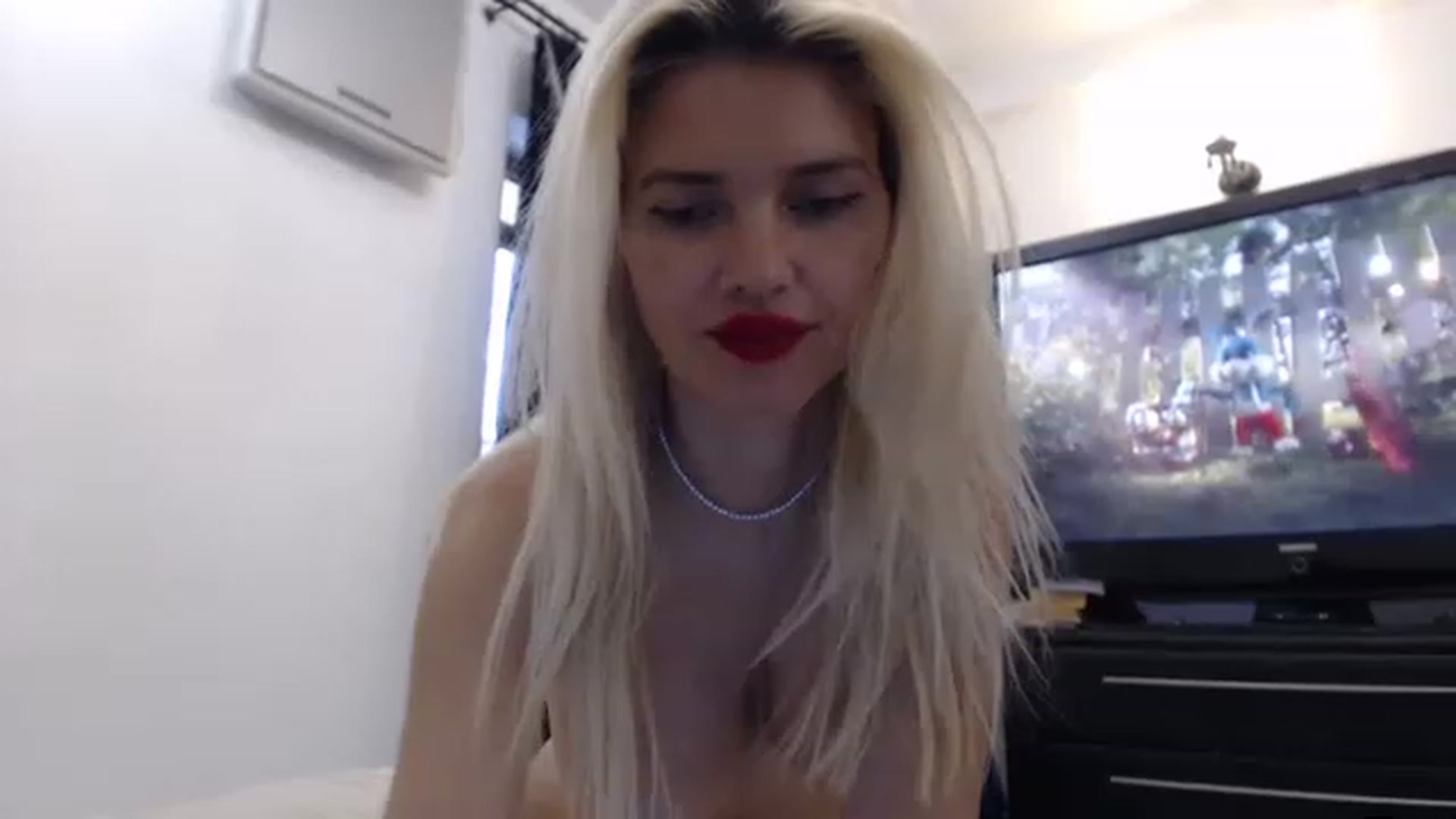 Gallery image thumbnail from Pervita's myfreecams stream on, 04/07/2023, 15:35 image 19 of 20