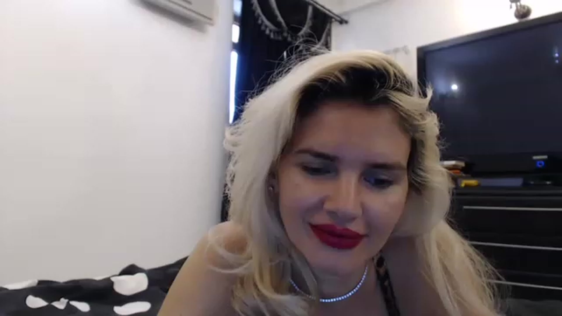 Gallery image thumbnail from Pervita's myfreecams stream on, 04/14/2023, 14:43 image 20 of 20