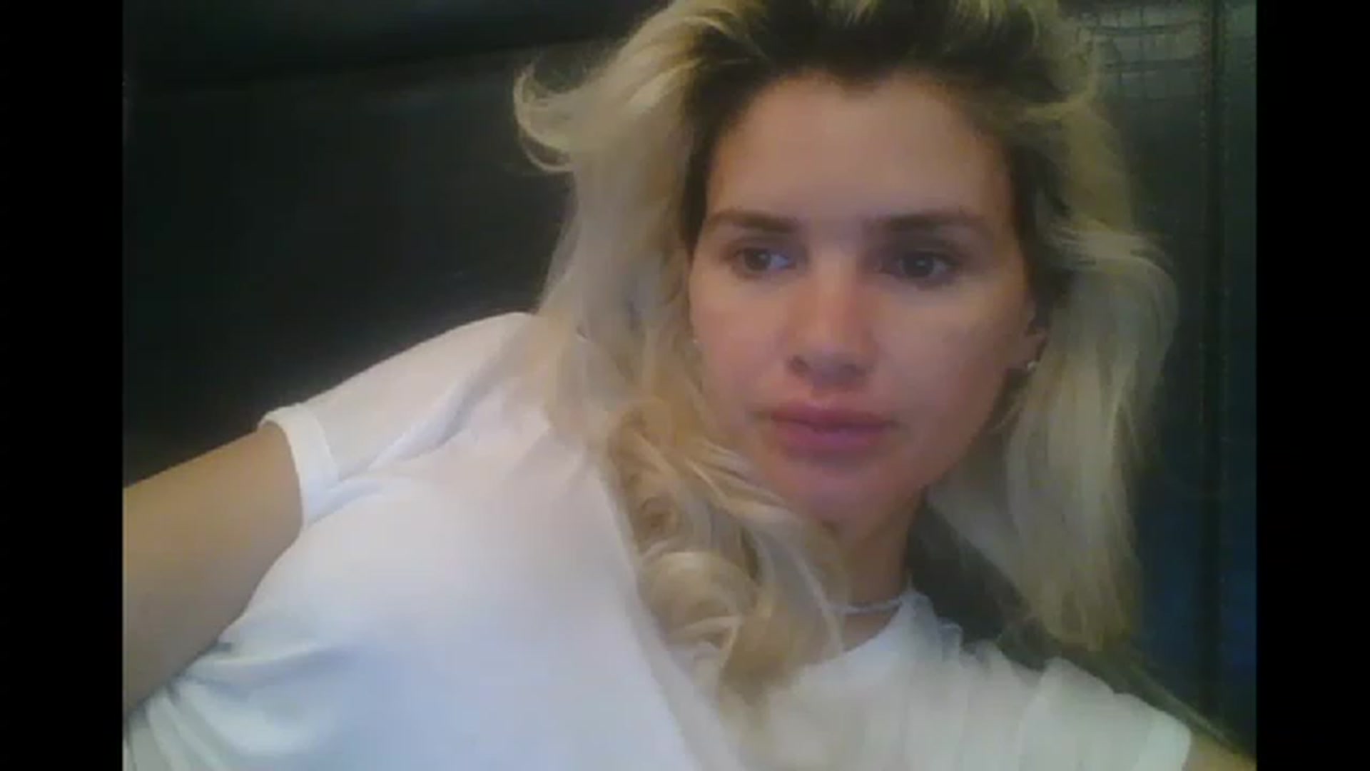 Gallery image thumbnail from Pervita's myfreecams stream on, 04/15/2023, 24:52 image 17 of 20