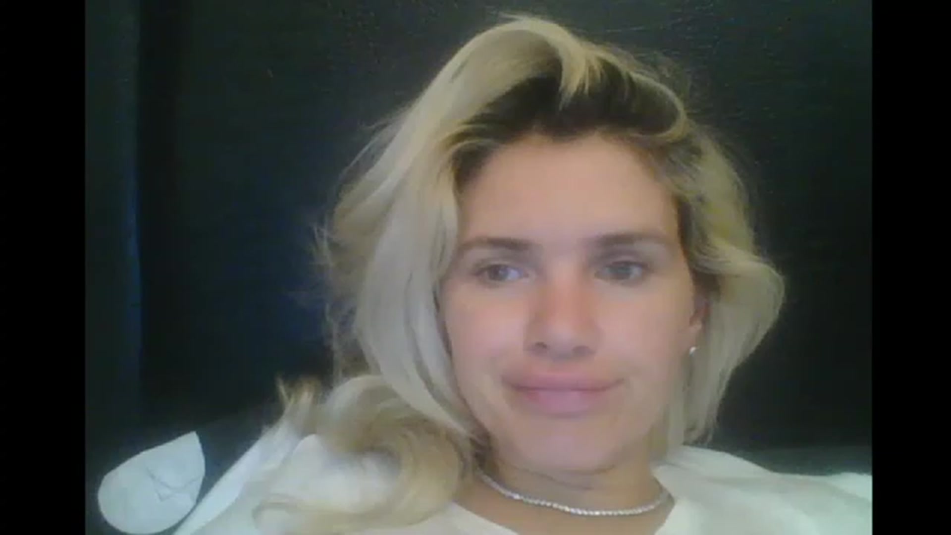Gallery image thumbnail from Pervita's myfreecams stream on, 04/15/2023, 24:52 image 1 of 20