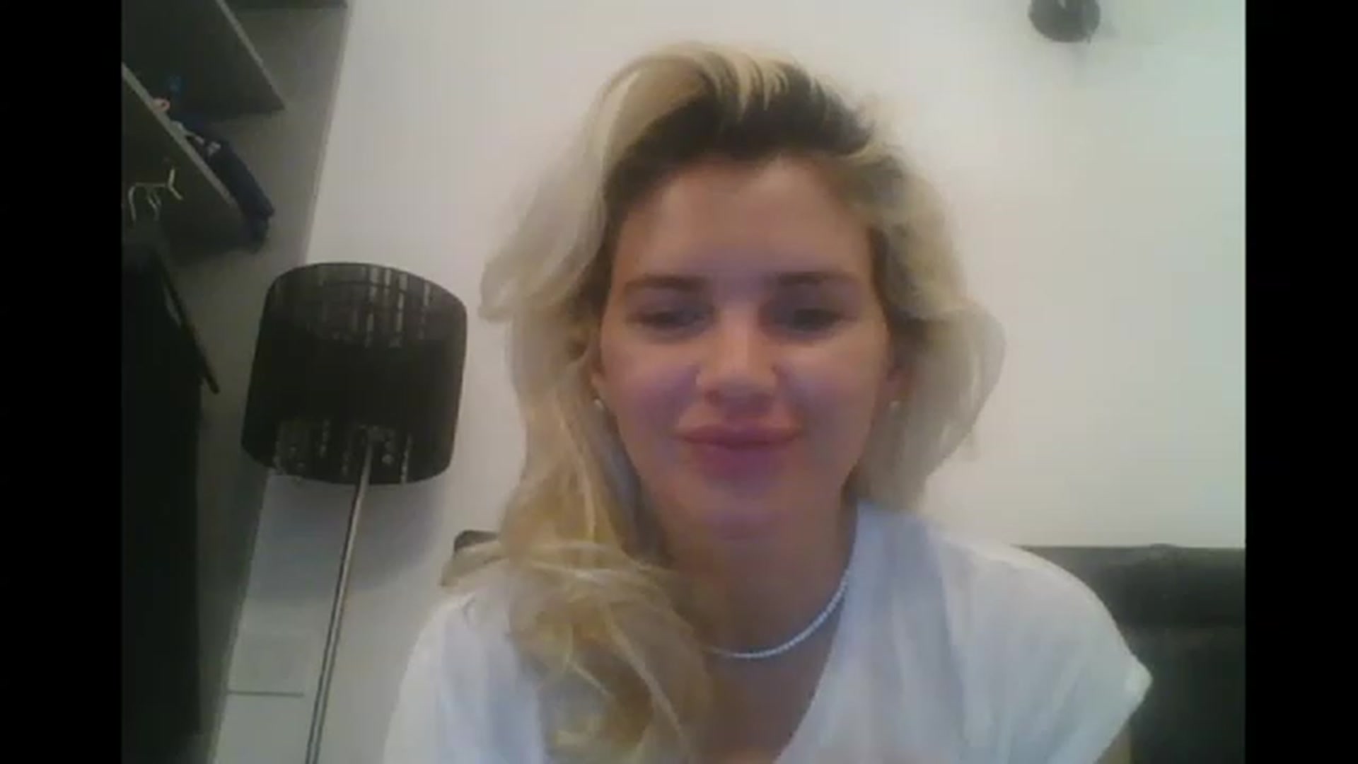 Gallery image thumbnail from Pervita's myfreecams stream on, 04/15/2023, 24:52 image 6 of 20