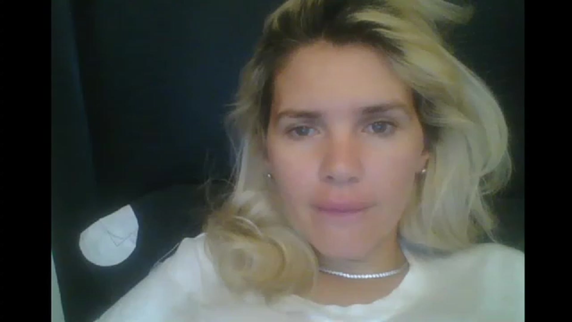 Gallery image thumbnail from Pervita's myfreecams stream on, 04/15/2023, 24:52 image 15 of 20