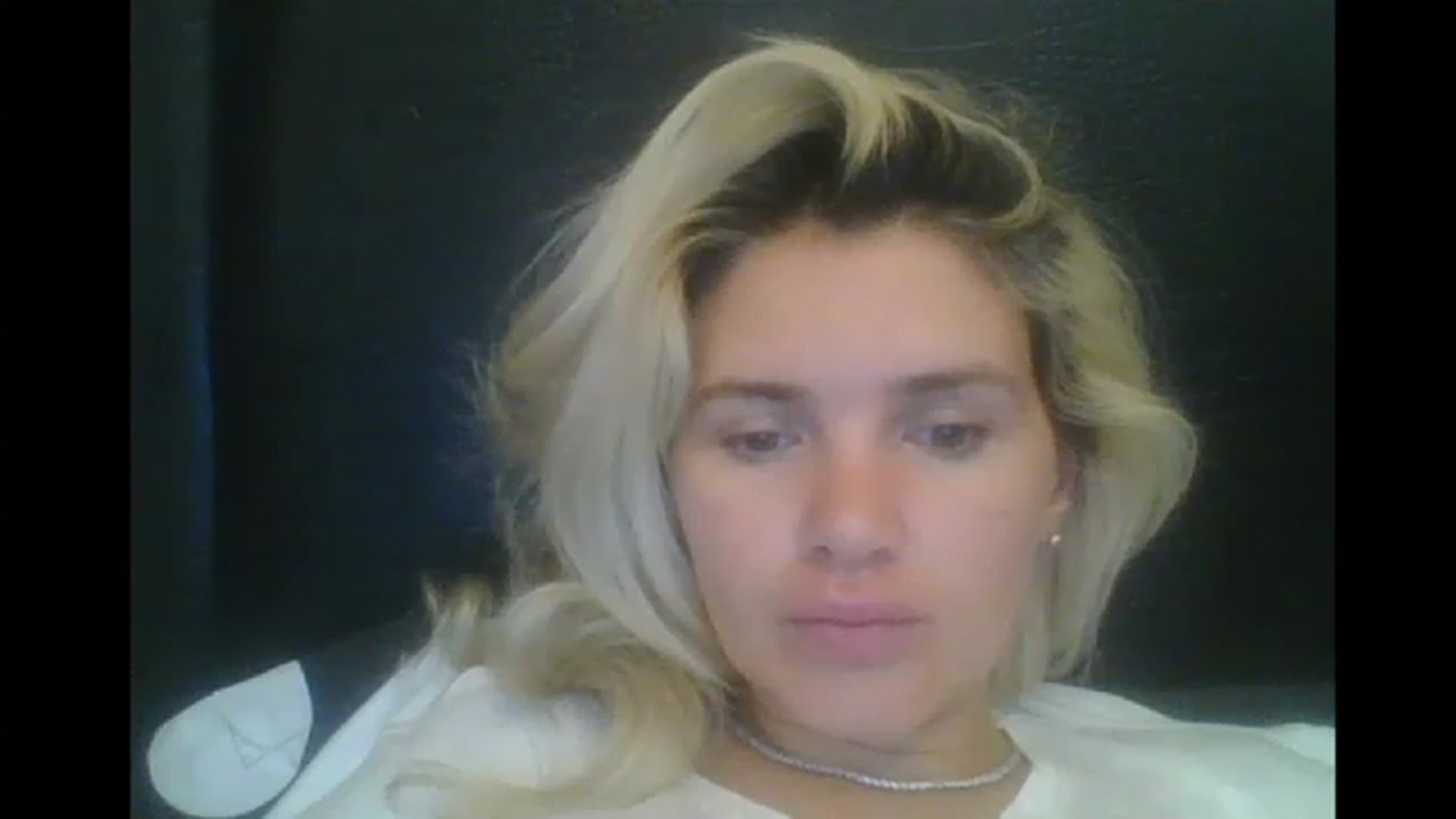 Gallery image thumbnail from Pervita's myfreecams stream on, 04/15/2023, 24:52 image 2 of 20