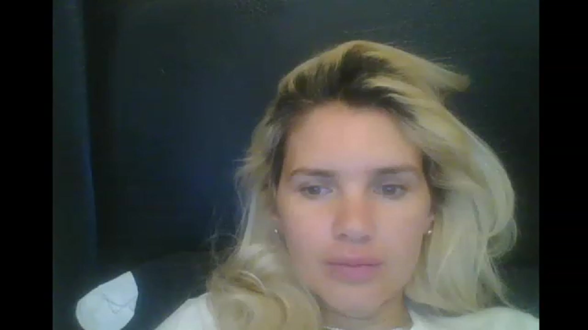 Gallery image thumbnail from Pervita's myfreecams stream on, 04/15/2023, 24:52 image 14 of 20