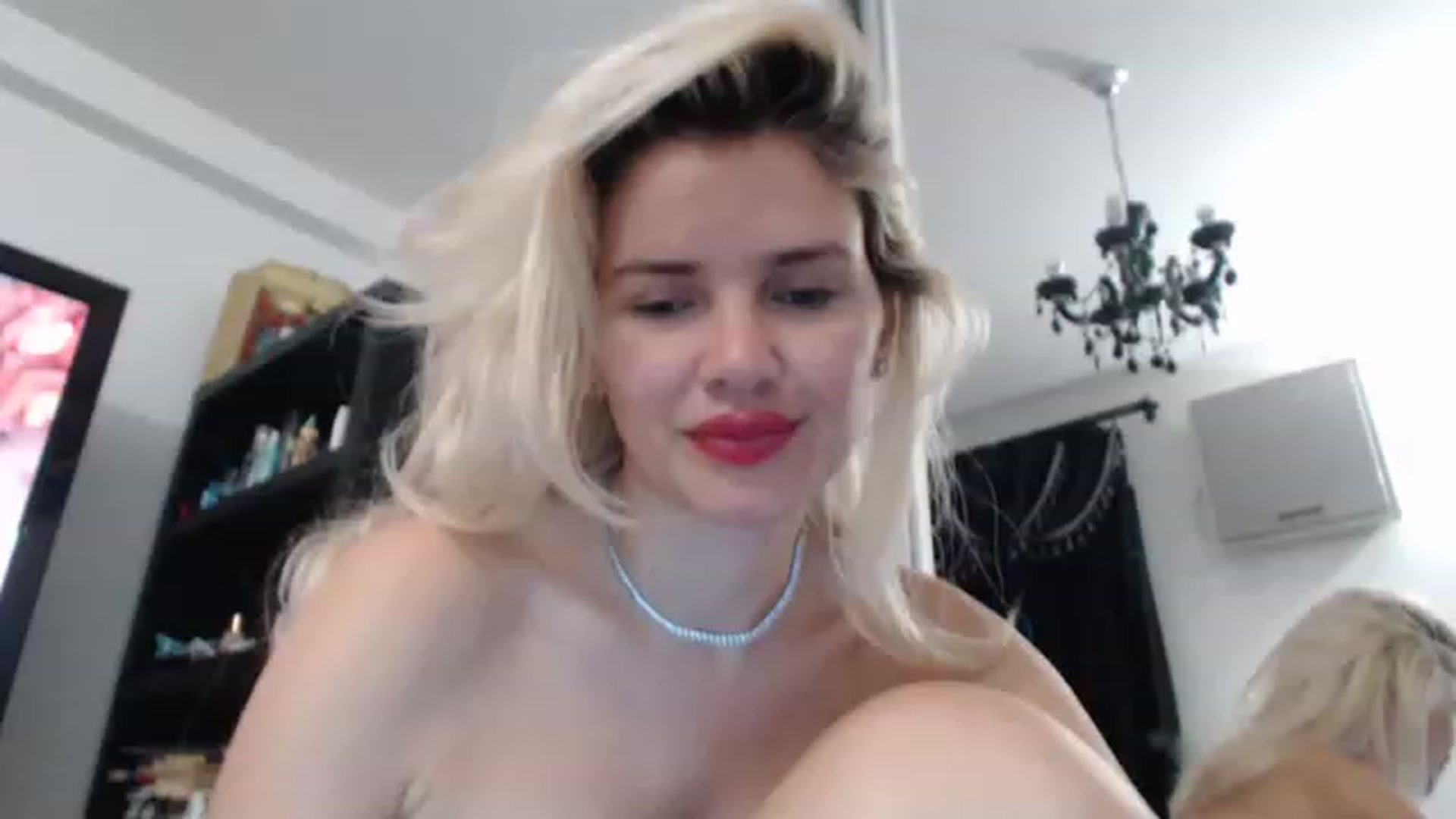 Gallery image thumbnail from Pervita's myfreecams stream on, 04/15/2023, 17:47 image 19 of 20