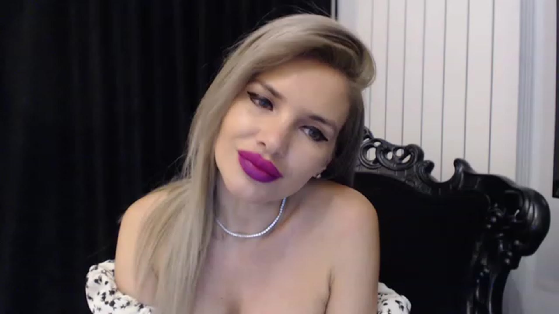 Gallery image thumbnail from Pervita's myfreecams stream on, 04/26/2023, 21:56 image 13 of 20