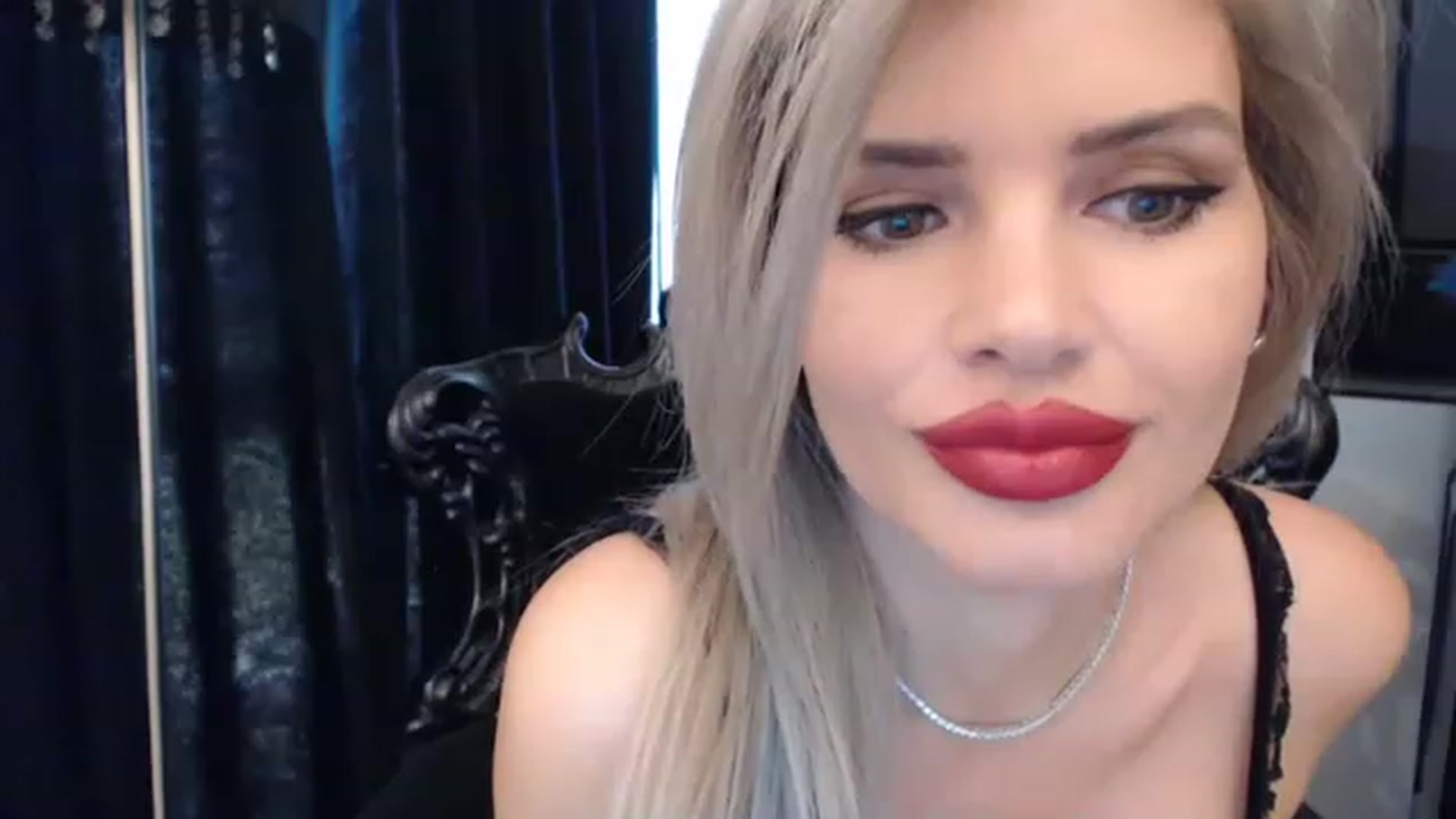 Gallery image thumbnail from Pervita's myfreecams stream on, 04/28/2023, 13:39 image 16 of 20