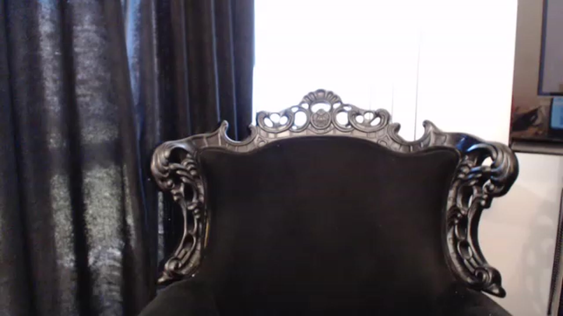 Gallery image thumbnail from Pervita's myfreecams stream on, 04/28/2023, 13:39 image 13 of 20