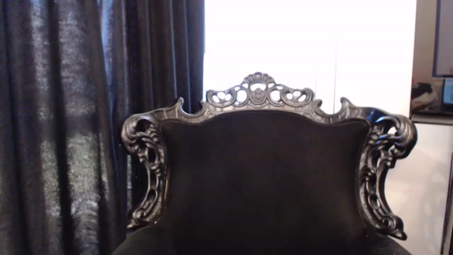Gallery image thumbnail from Pervita's myfreecams stream on, 04/28/2023, 13:39 image 12 of 20